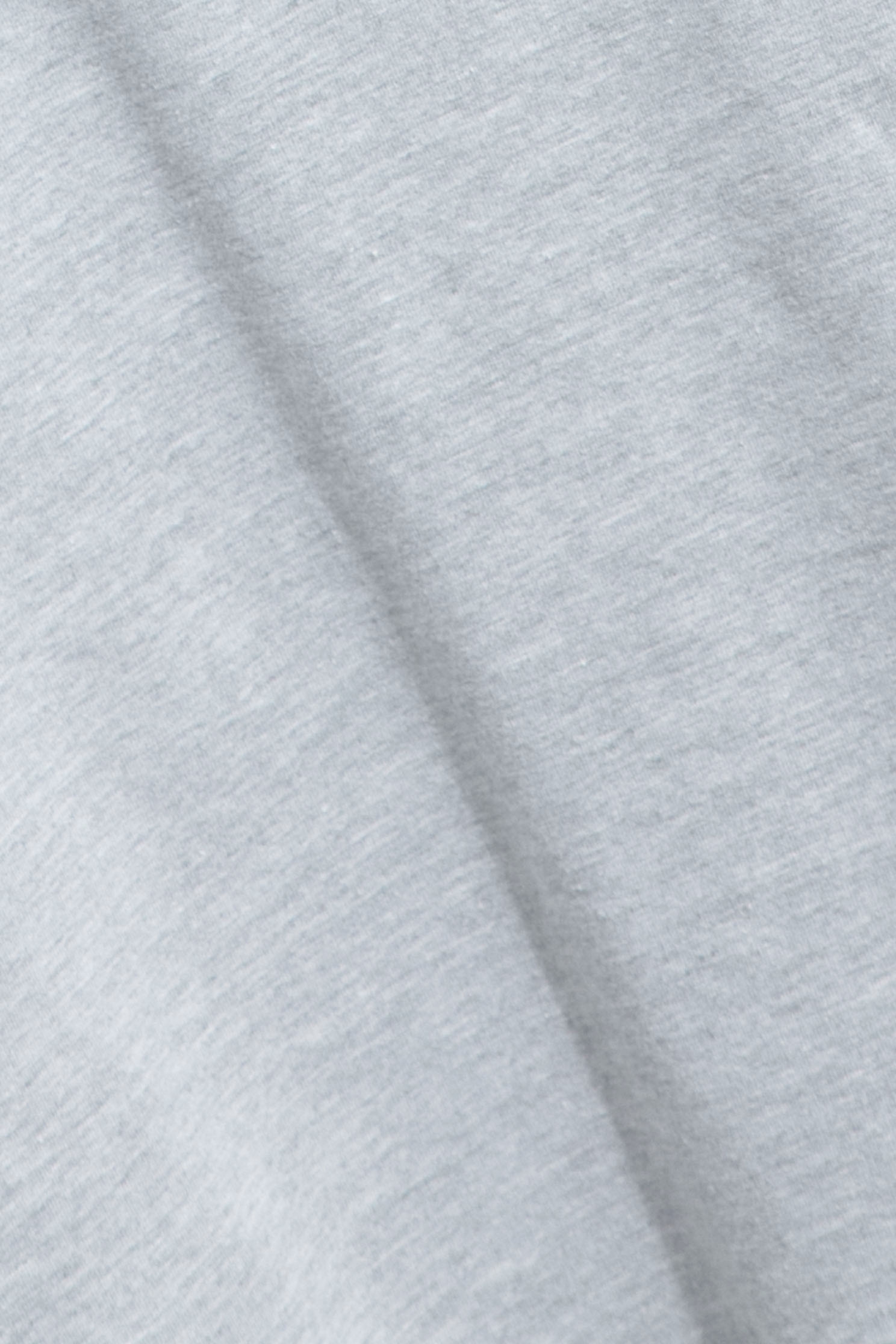 附活動珍珠項鍊T恤附活動珍珠項鍊T恤,T-Shirt,上班OL穿搭,上衣,春夏穿搭,珍珠,簡約穿搭,純棉