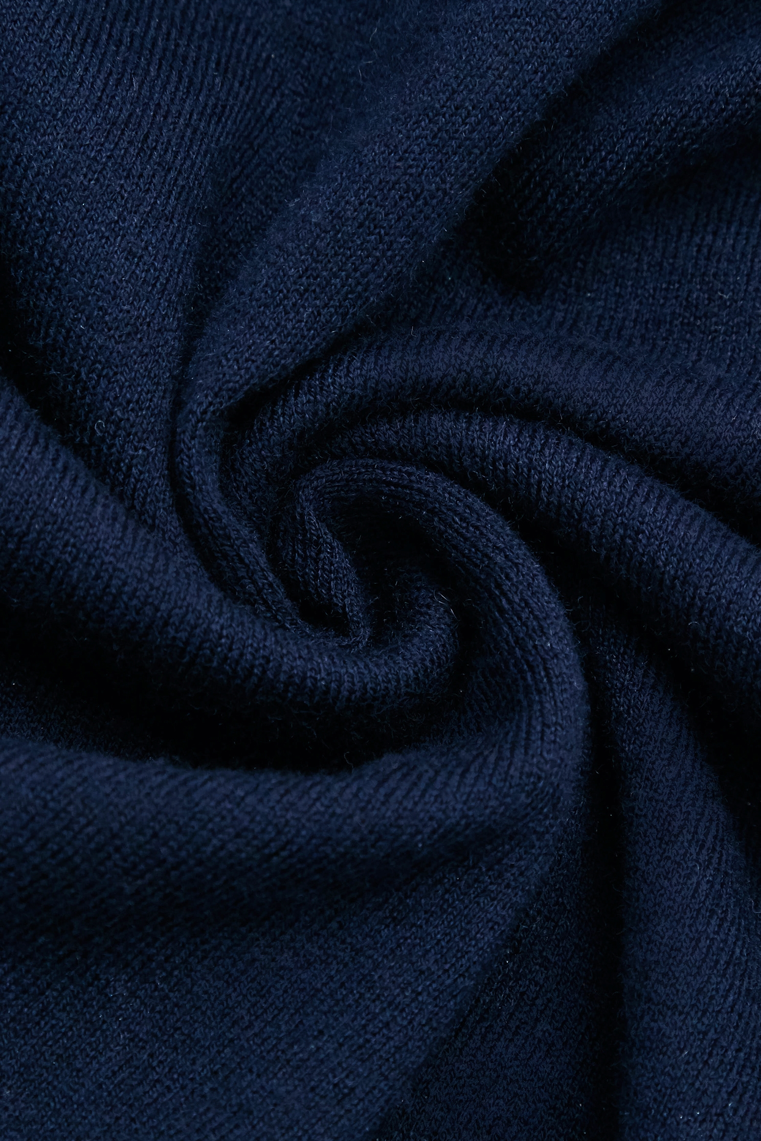 鑲銀河丁香紫針織上衣鑲銀河丁香紫針織上衣,上衣,春夏穿搭,約會特輯,荷葉,針織,針織衫