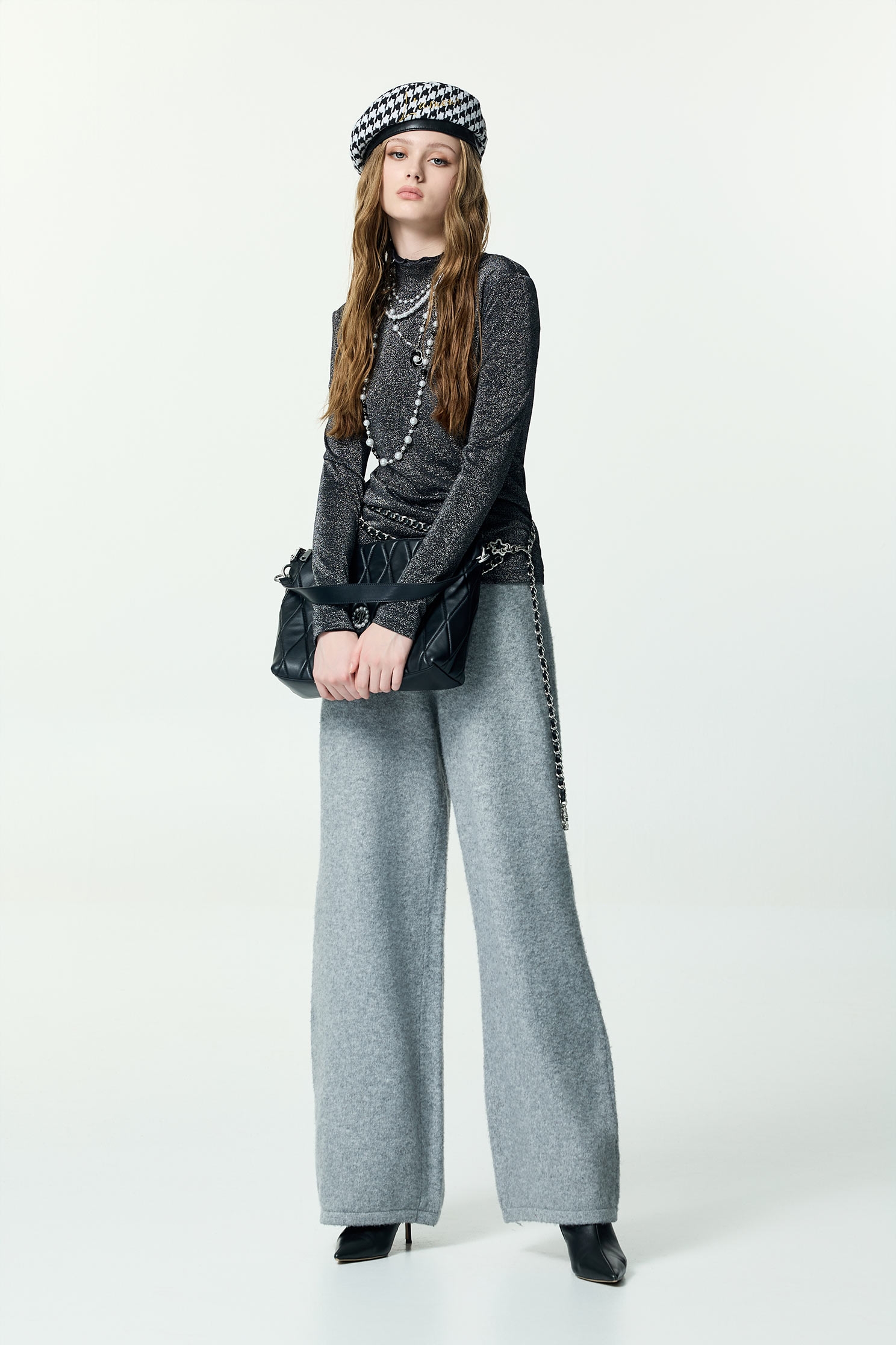 光澤月光灰單品上衣光澤月光灰單品上衣,上衣,秋冬穿搭,簡約穿搭