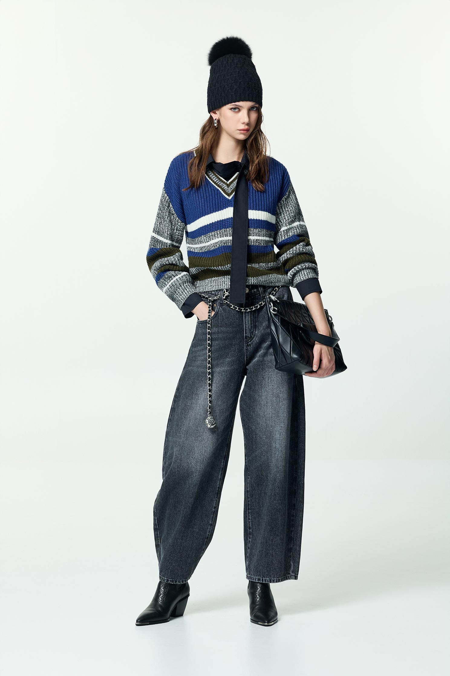 復古藍拼色針織上衣復古藍拼色針織上衣,上衣,條紋,秋冬穿搭,針織,針織衫