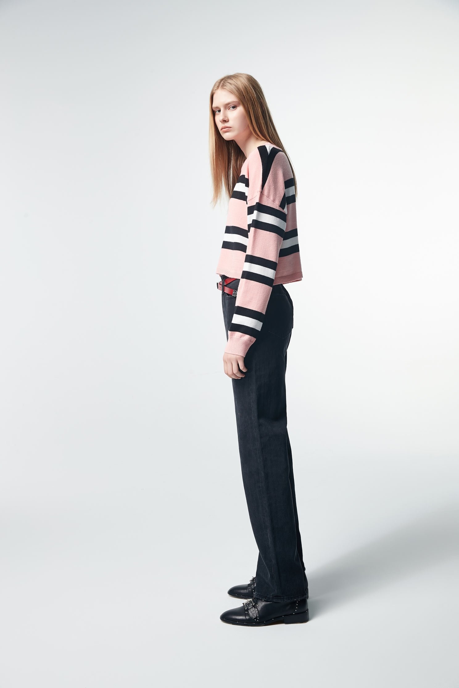 Round-necked striped long-sleeved knit sweater,top,roundnecktop,knitting,knittedtop,knittedtop,longsleevetop