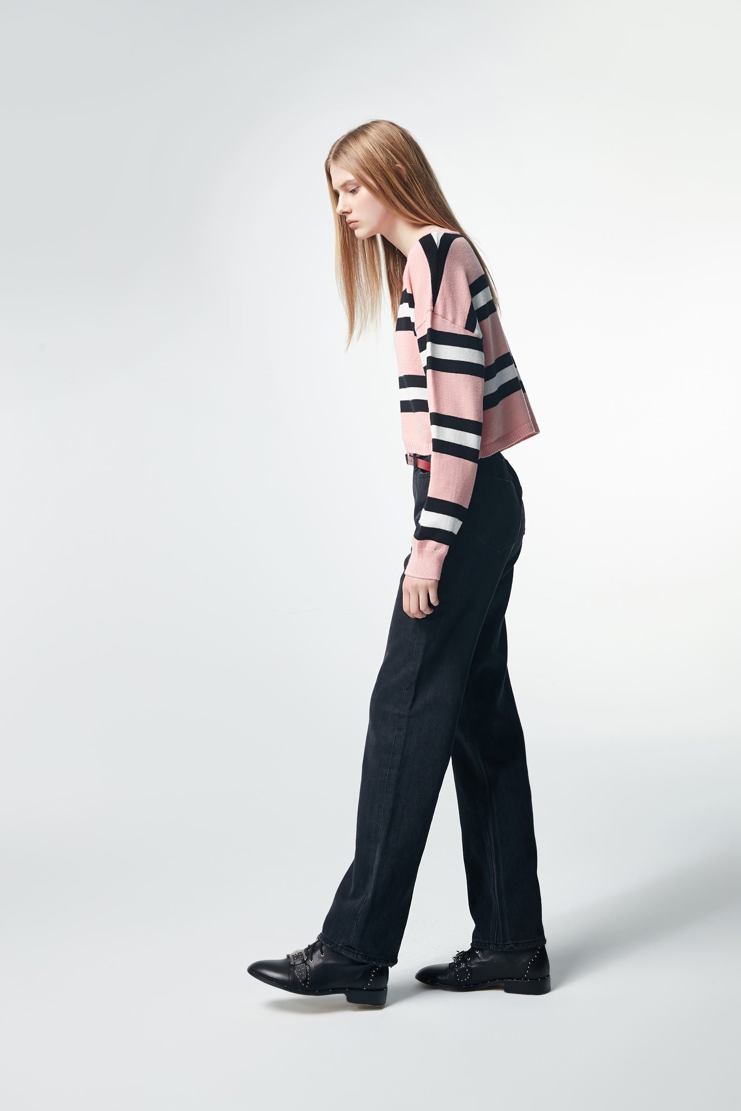 Round-necked striped long-sleeved knit sweater,top,roundnecktop,knitting,knittedtop,knittedtop,longsleevetop