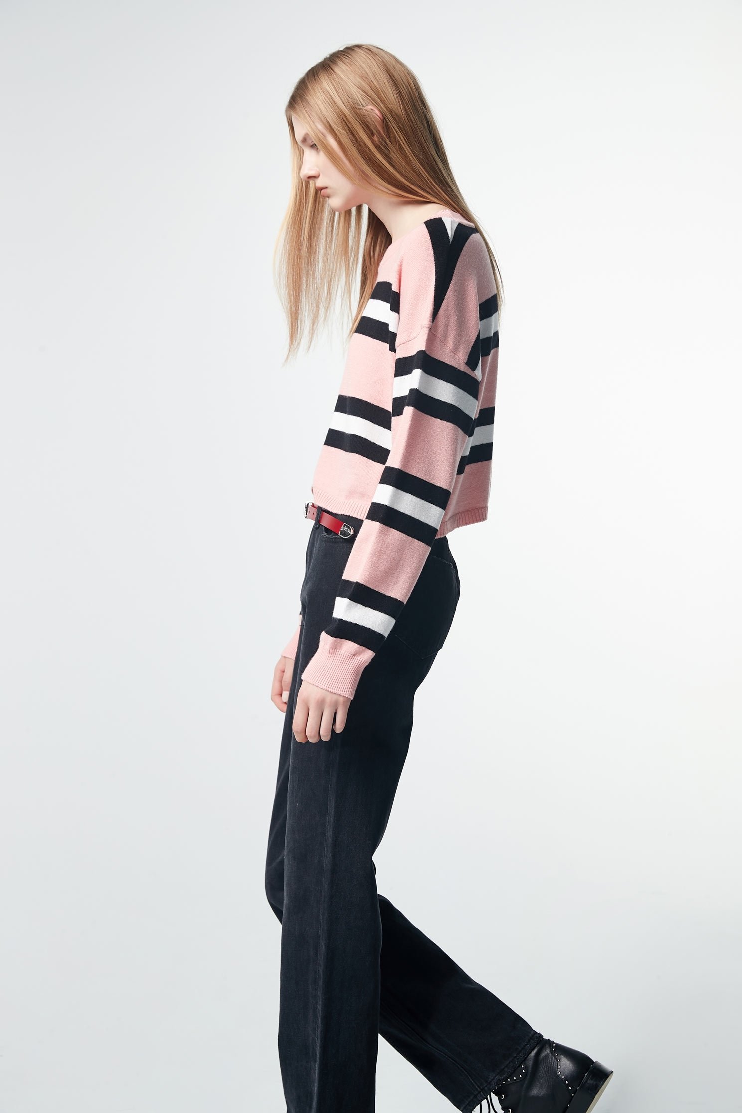 Round-necked striped long-sleeved knit sweater,top,roundnecktop,knitting,knittedtop,knittedtop,longsleevetop