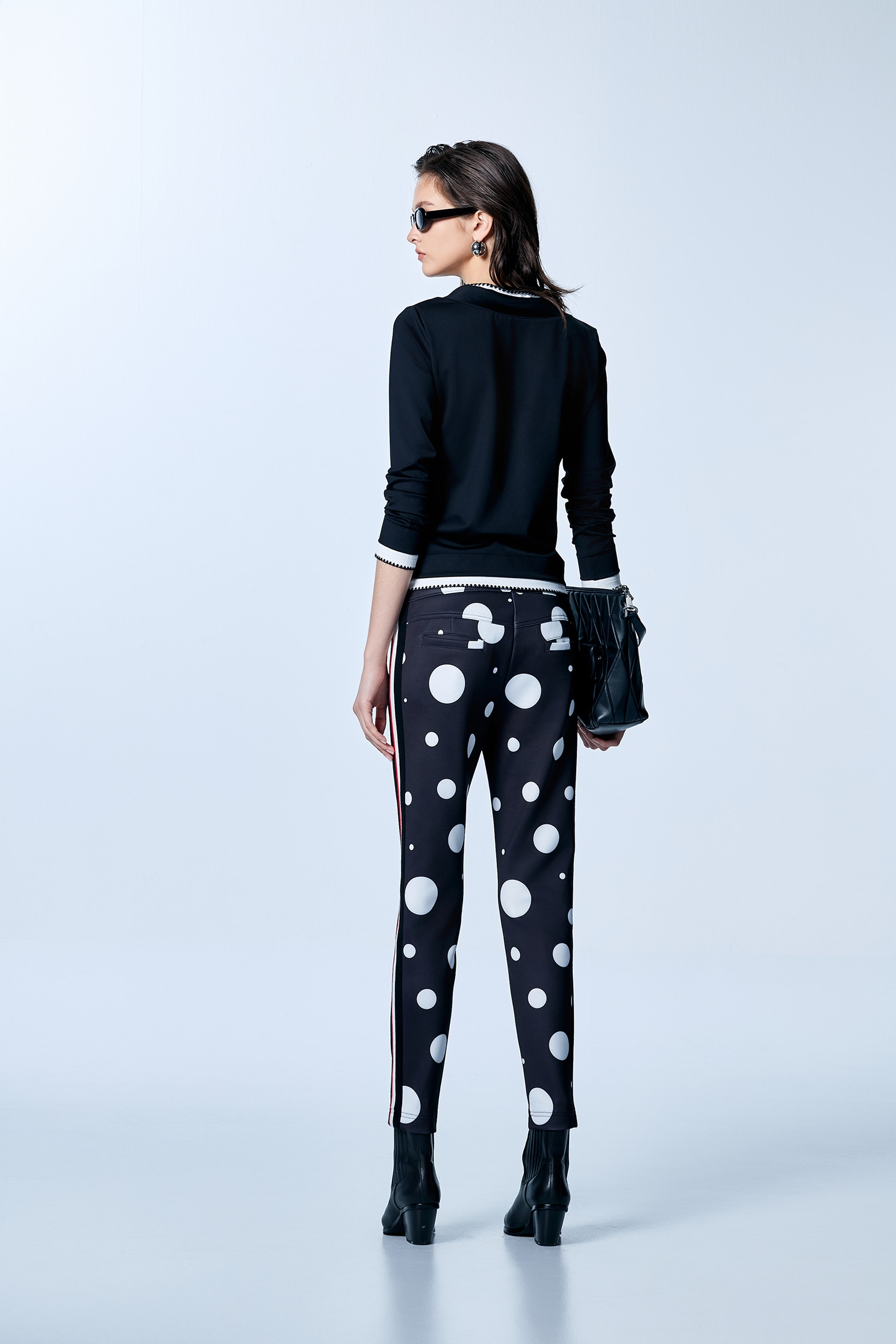 假兩件膠原蛋白上衣假兩件膠原蛋白上衣,上衣,人氣商品,春夏穿搭,黑色上衣