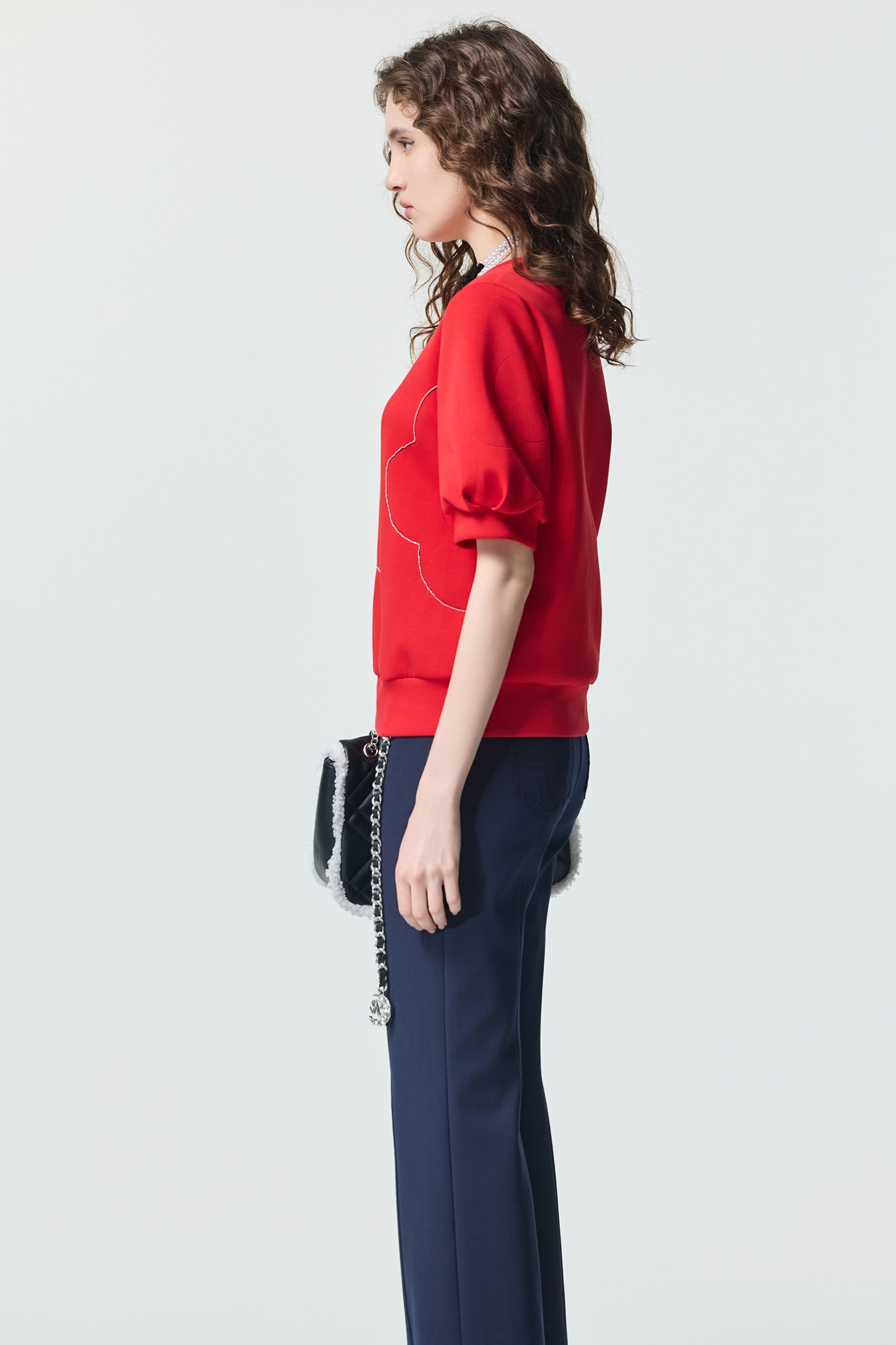 火焰色燒花形短袖上衣火焰色燒花形短袖上衣,上衣,短袖上衣,秋冬穿搭,約會特輯,花花世界