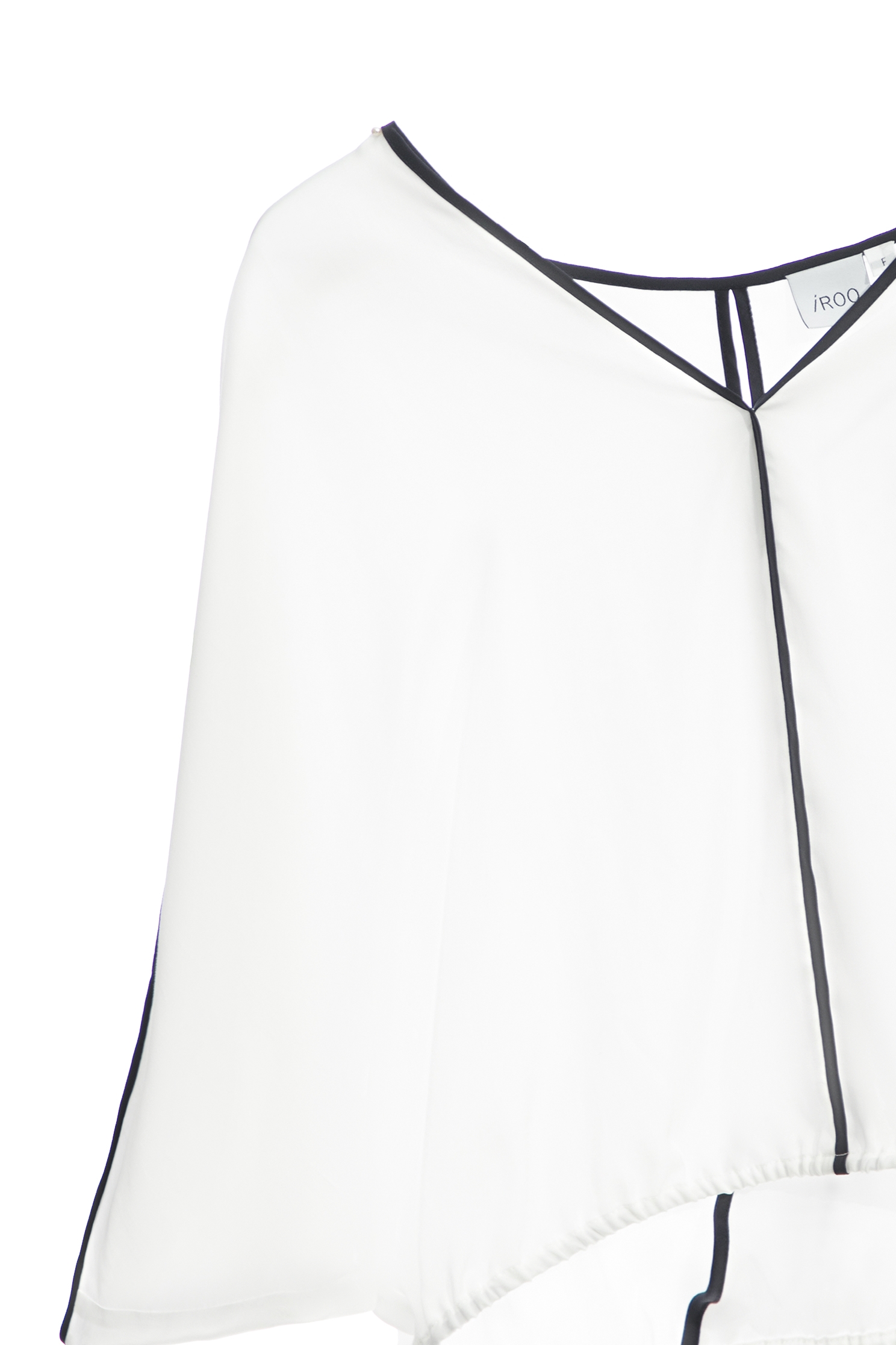 跳色包邊單品上衣跳色包邊單品上衣,上衣,春夏穿搭,白色上衣,防曬最多選擇