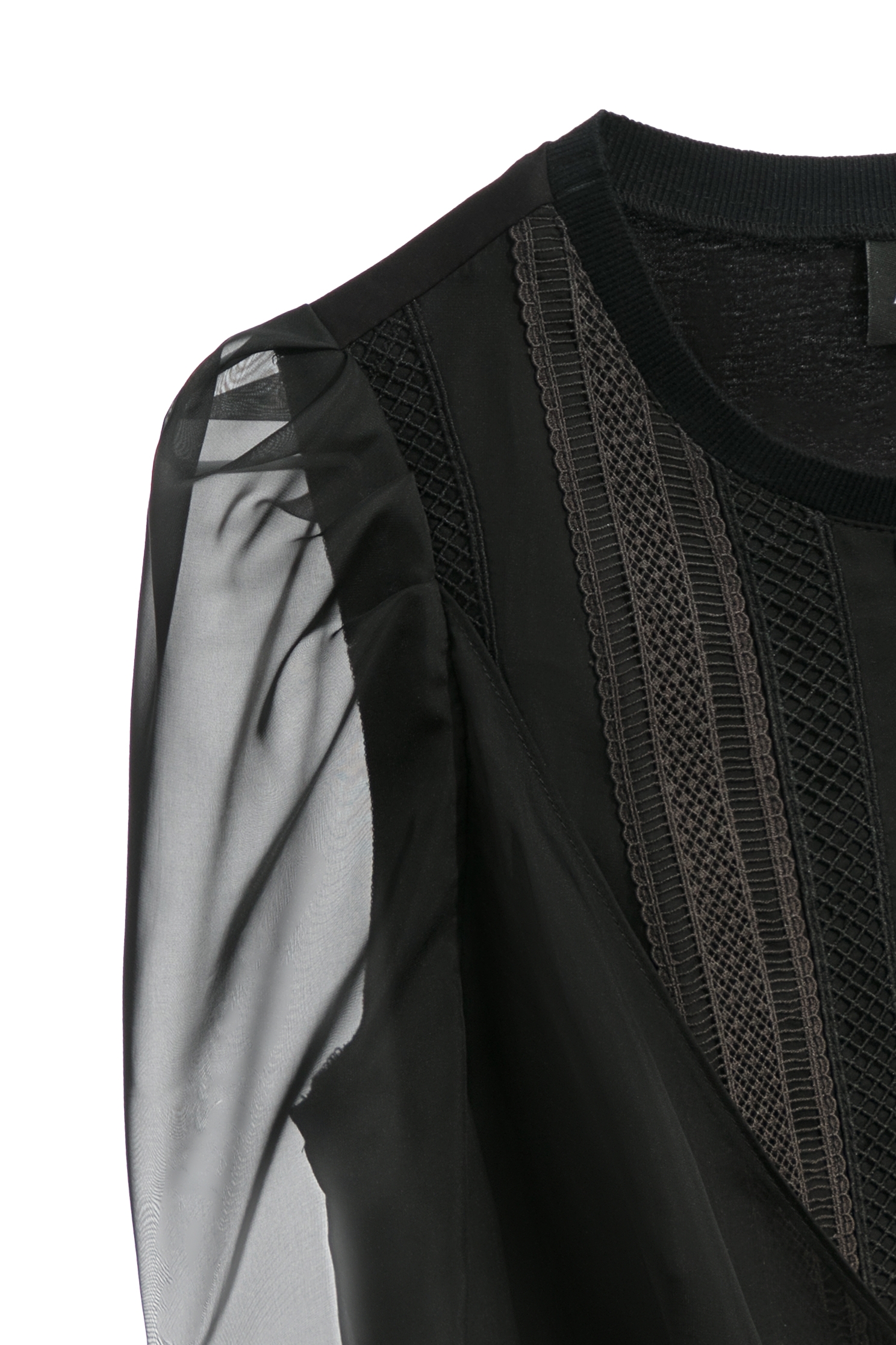 拼蕾絲條假兩件式上衣拼蕾絲條假兩件式上衣,T恤,上衣,春夏穿搭,蕾絲,蕾絲上衣,黑色上衣