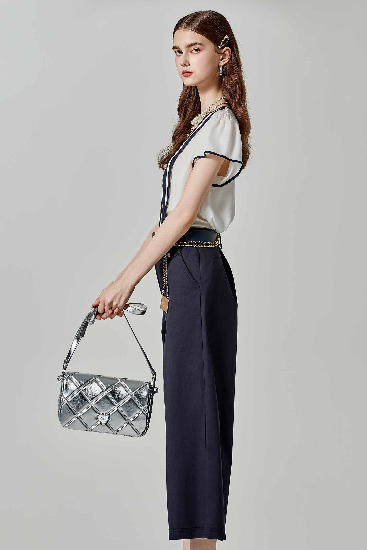 跳色條拼接單品上衣跳色條拼接單品上衣,上衣,春夏穿搭,條紋,白色上衣,約會特輯,蕾絲