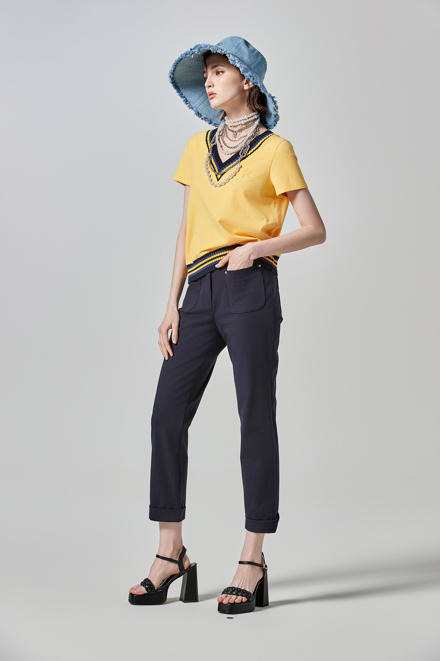 太陽黃拼色羅紋T太陽黃拼色羅紋T,T-Shirts,人氣商品,女裝上衣,春夏穿搭,純棉