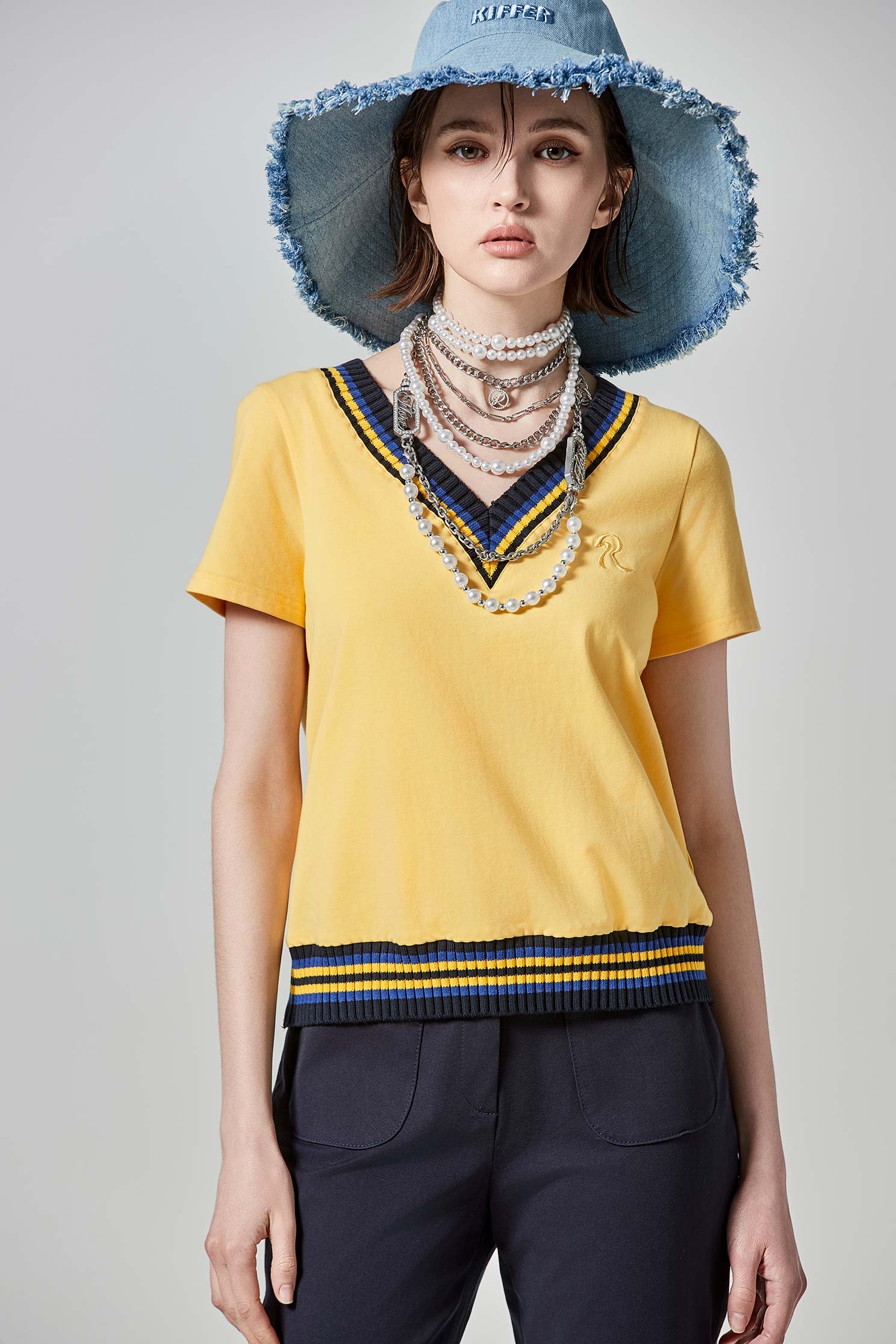 太陽黃拼色羅紋T太陽黃拼色羅紋T,T-Shirts,人氣商品,女裝上衣,春夏穿搭,純棉