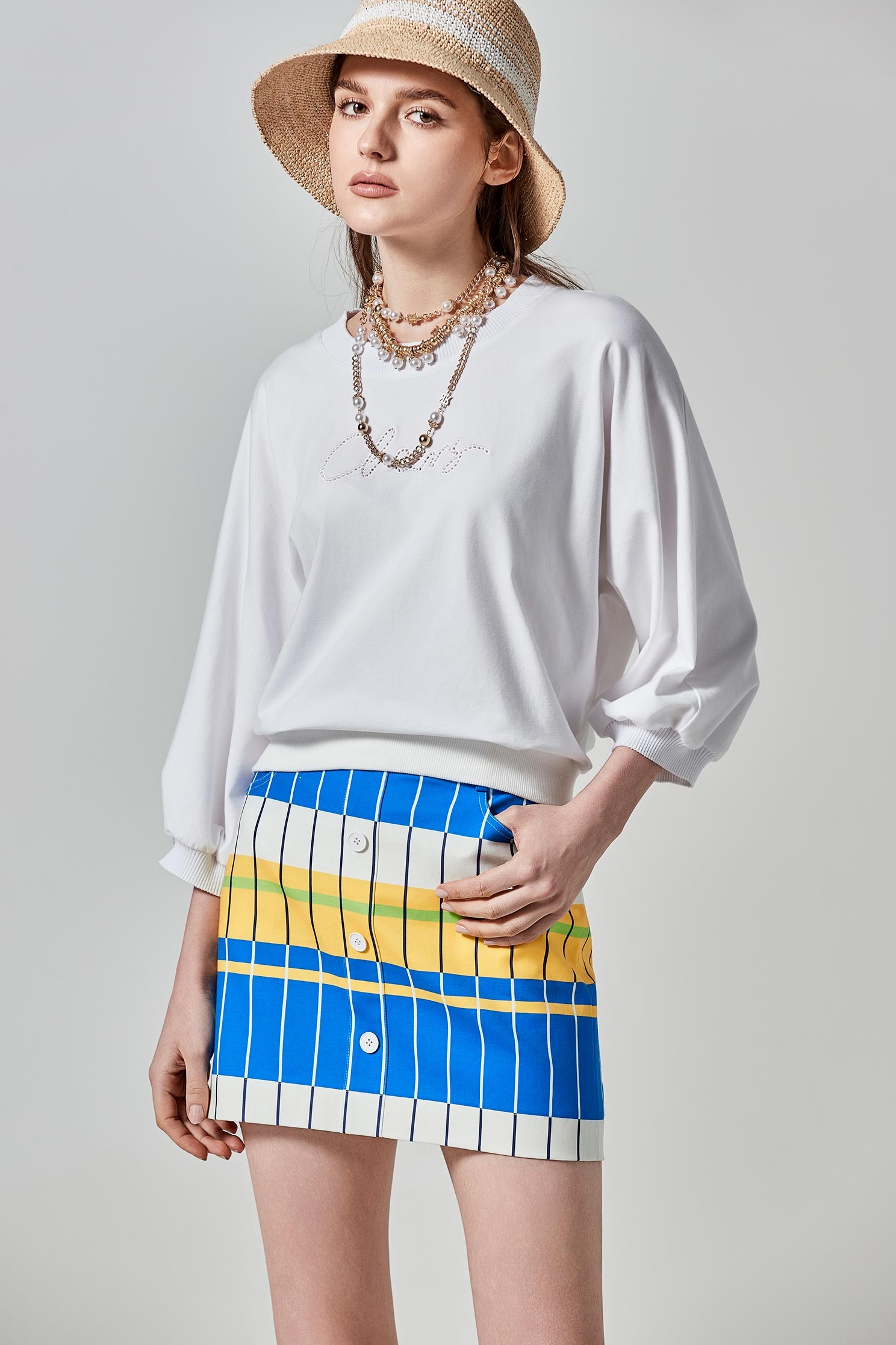 細緻簍空鎖鏈繡花連袖Ｔ細緻簍空鎖鏈繡花連袖Ｔ,上衣,春夏穿搭,白色上衣,純棉,繡花