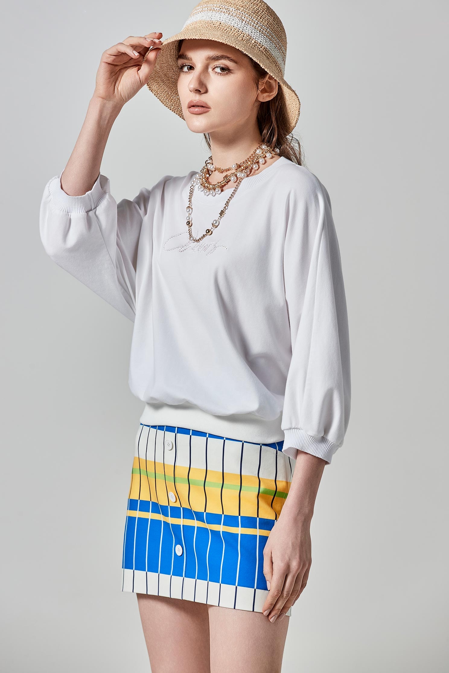 細緻簍空鎖鏈繡花連袖Ｔ細緻簍空鎖鏈繡花連袖Ｔ,上衣,春夏穿搭,白色上衣,純棉,繡花