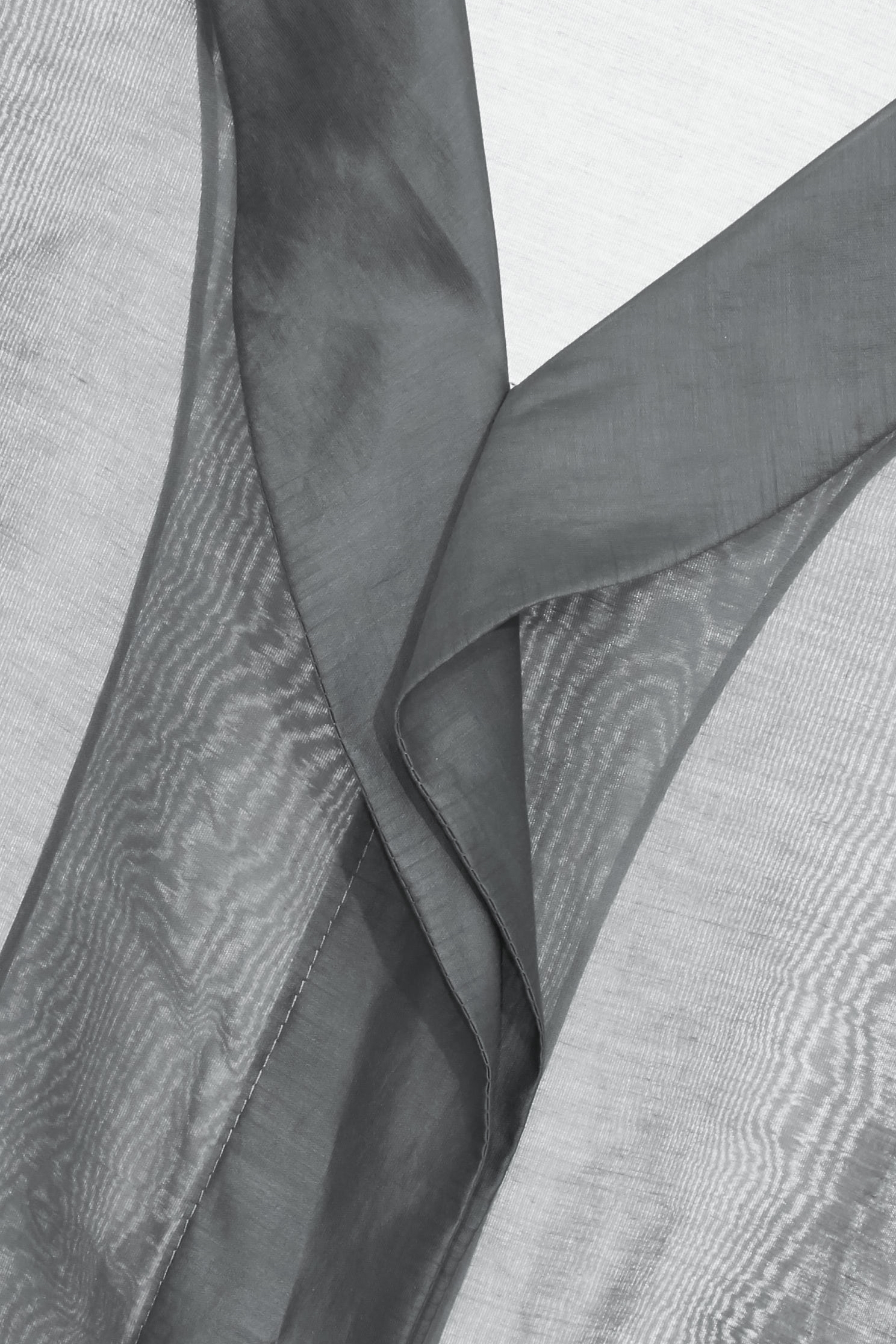 鹽灰色絲棉長袖上衣鹽灰色絲棉長袖上衣,上班OL穿搭,上衣,春夏穿搭,襯衫,透膚上衣,長袖上衣