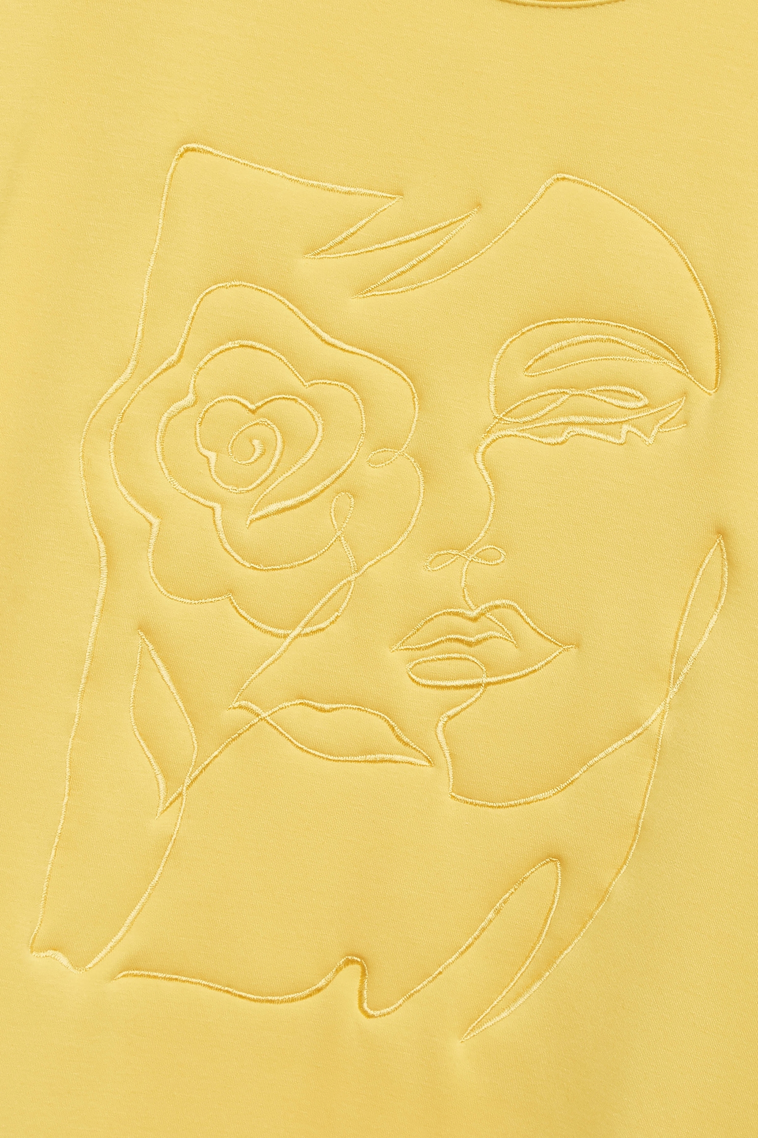 太陽黃立體繡繞圖T太陽黃立體繡繞圖T,T-Shirt,春夏穿搭,繡花