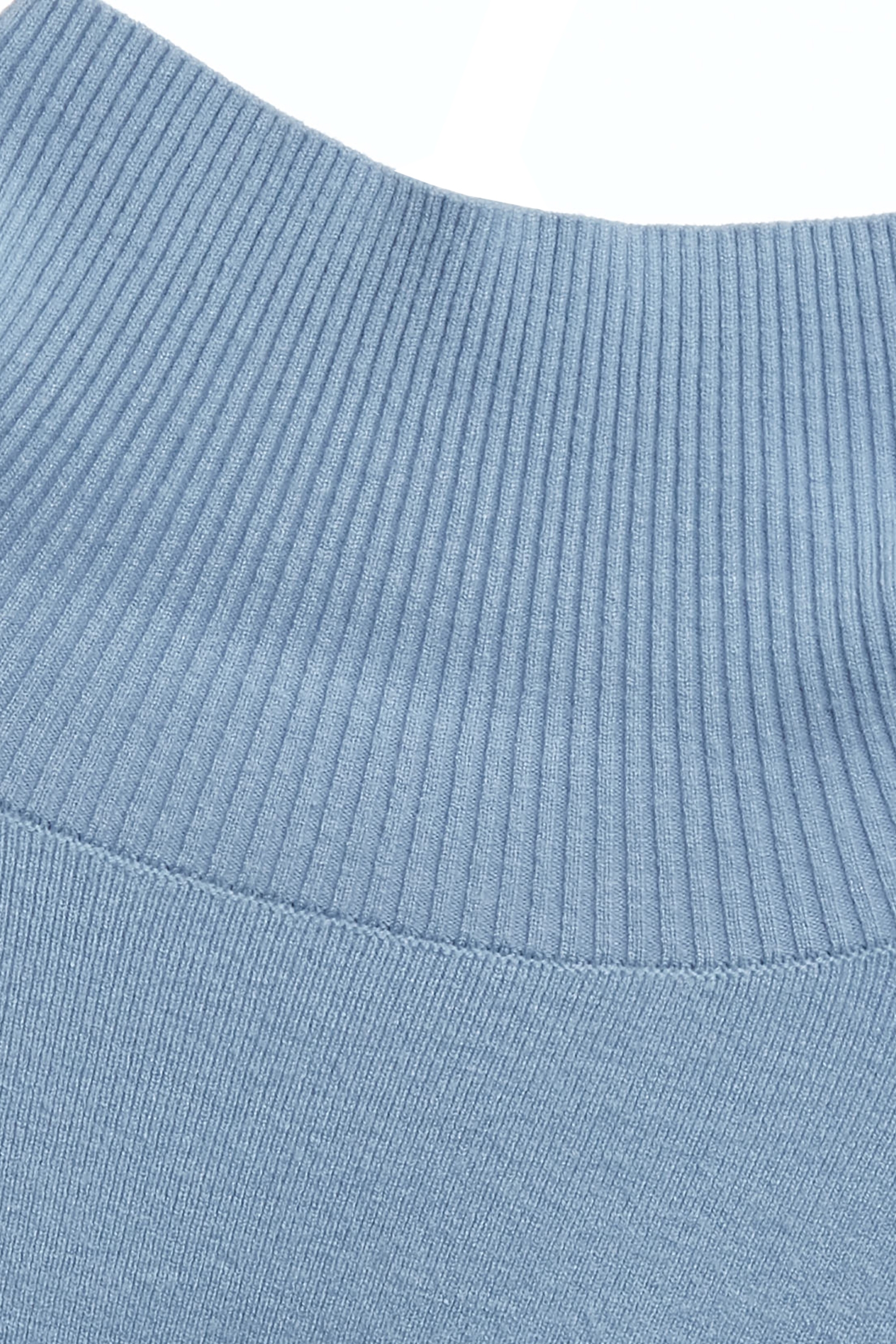 珍珠藍漸層染針織上衣珍珠藍漸層染針織上衣,上班OL穿搭,上衣,春夏穿搭,珍珠,約會特輯,針織,針織上衣,針織衫