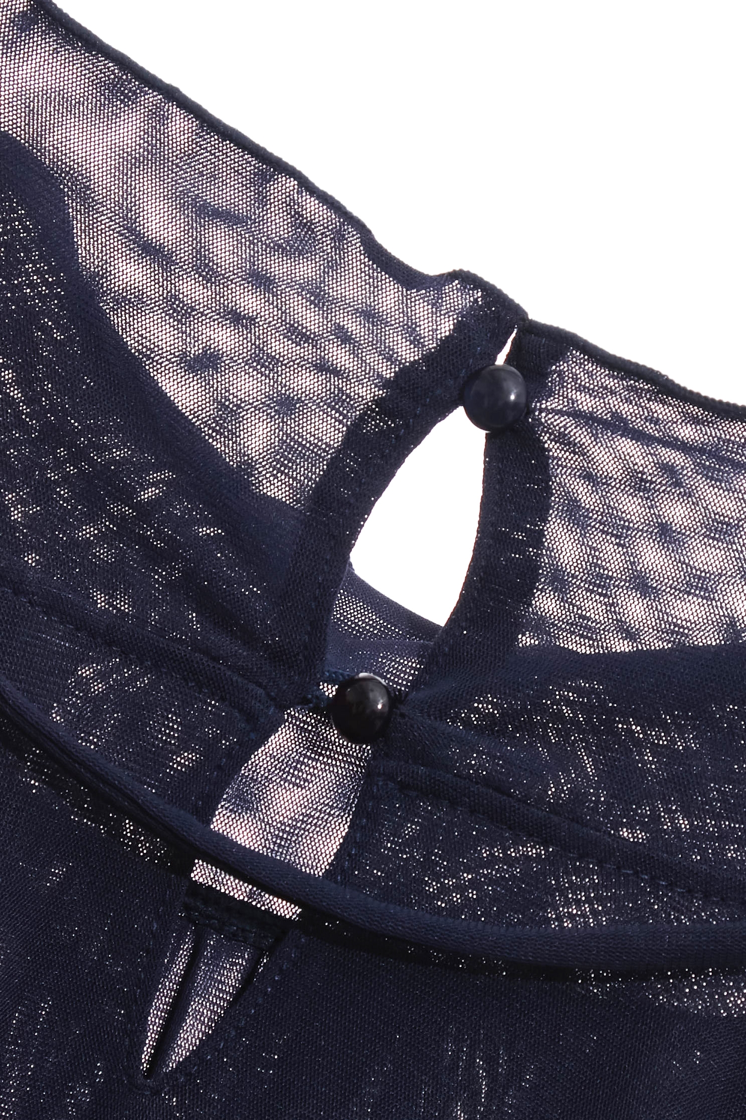 海軍藍輕柔內搭上衣海軍藍輕柔內搭上衣,上班OL穿搭,上衣,內搭上衣,秋冬穿搭,簡約穿搭,約會特輯