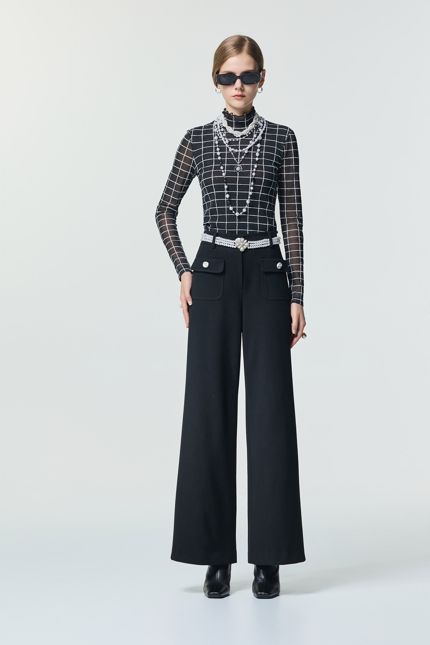 經典黑白格印花彈性襪布內搭經典黑白格印花彈性襪布內搭,上班OL穿搭,上衣,人氣商品,內搭上衣,春夏穿搭,格紋,簡約穿搭