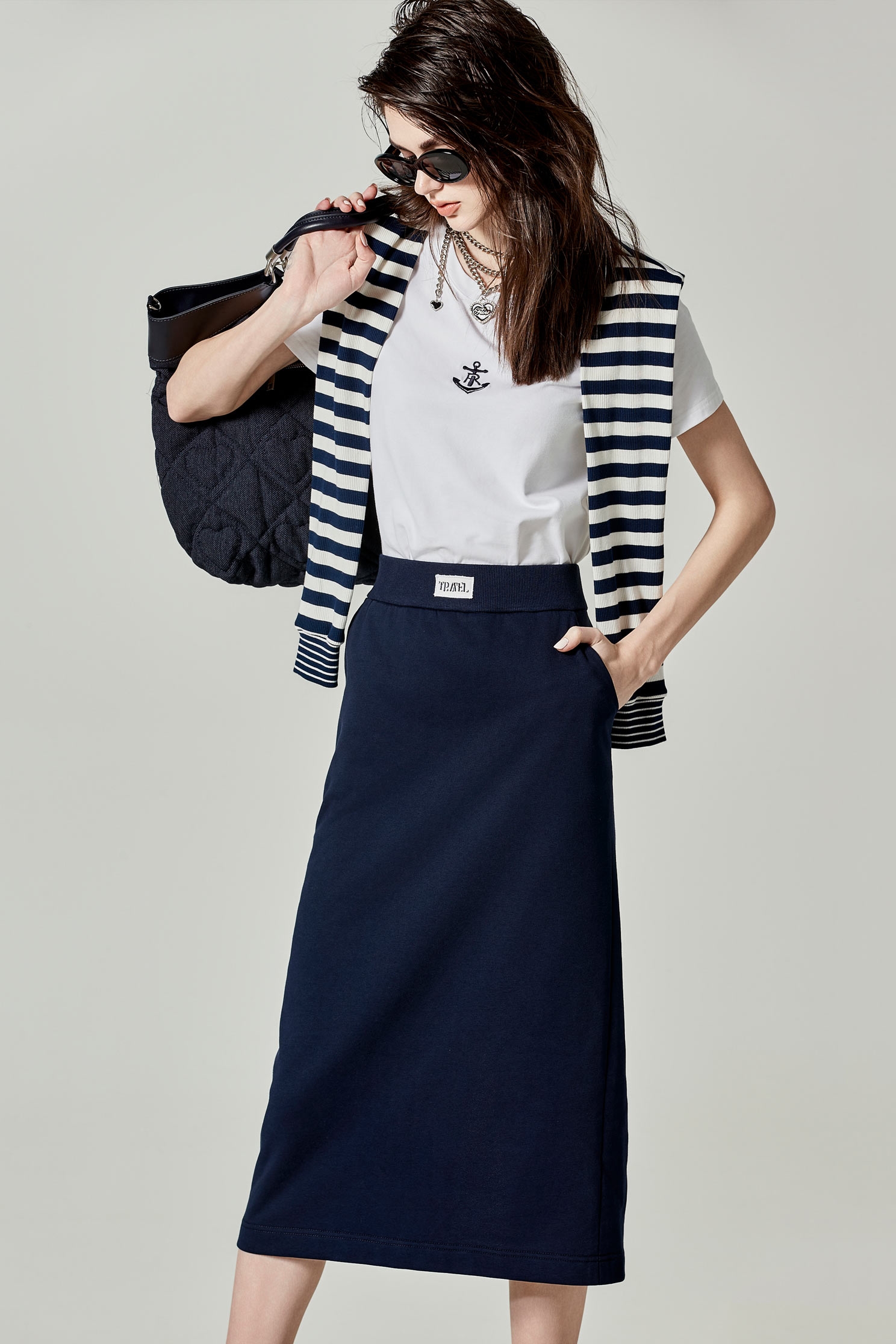 假兩件披肩條紋袖裝飾Ｔ假兩件披肩條紋袖裝飾Ｔ,T-Shirt,上衣,春夏穿搭,條紋,白色上衣,純棉,繡花