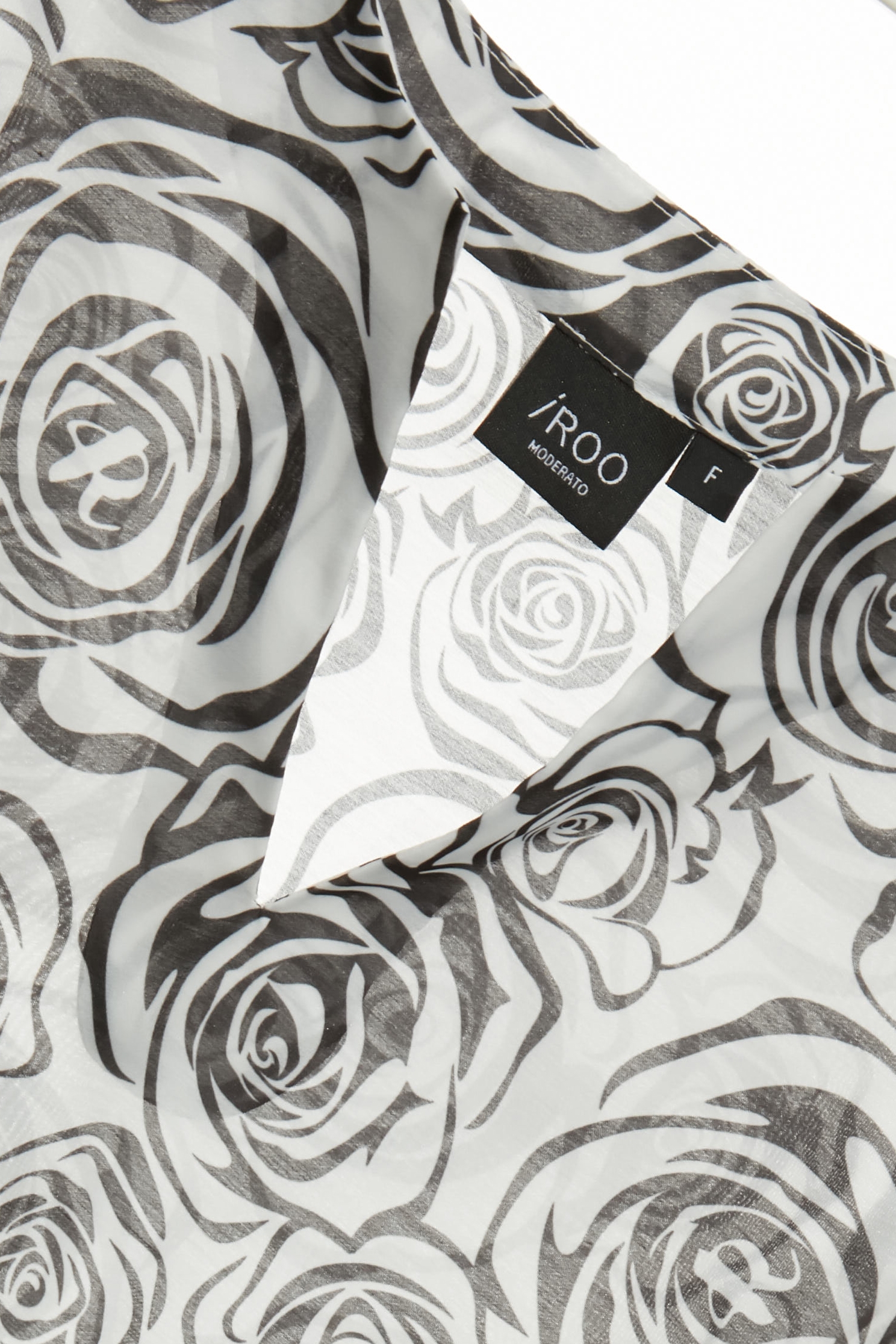 R字黑白玫瑰花單品上衣R字黑白玫瑰花單品上衣,上衣,人氣商品,春夏穿搭,花花世界,透膚上衣