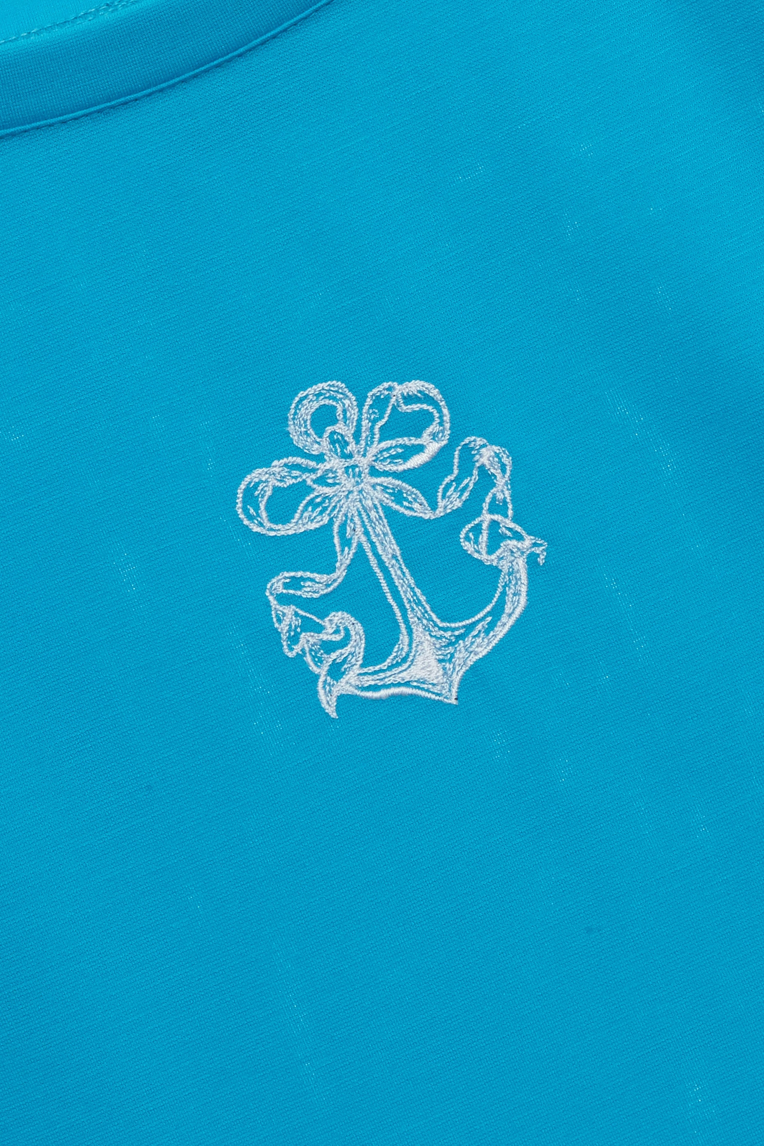 量感袖造型T恤上衣量感袖造型T恤上衣,T-Shirt,T恤,上班OL穿搭,上衣,刺繡,春夏穿搭