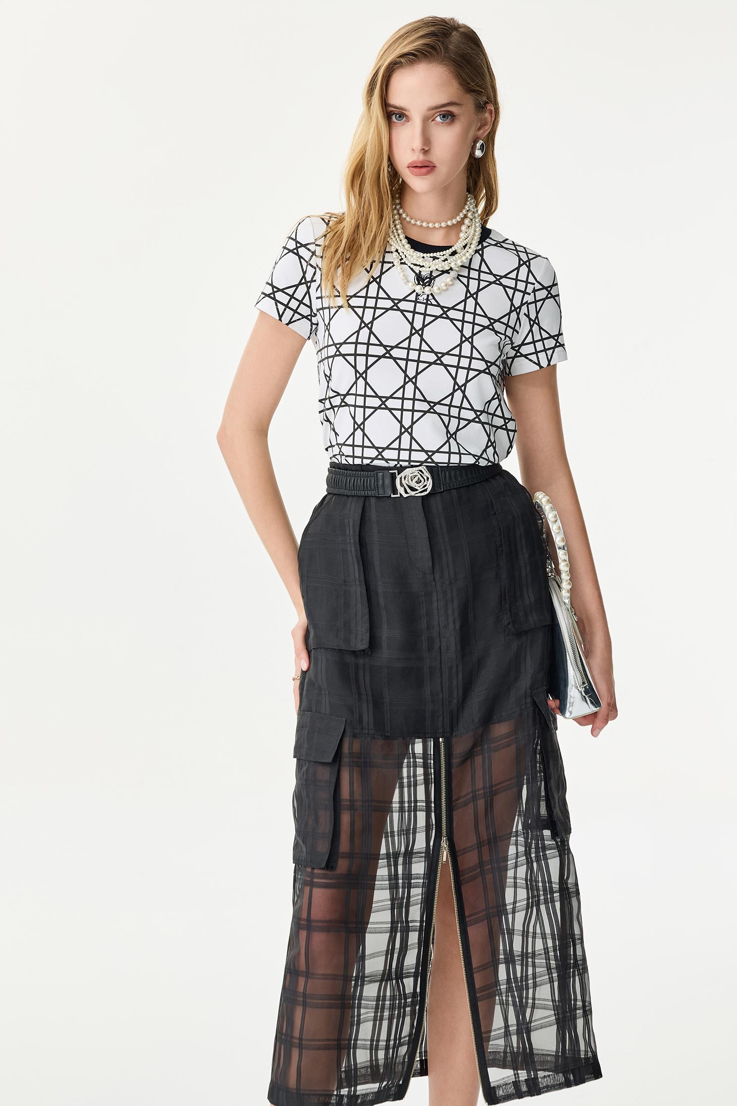 黑白幾何印花Ｔ黑白幾何印花Ｔ