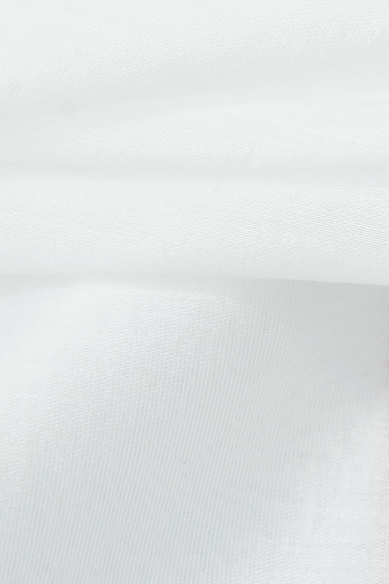 白絲棉撞色線七分袖上衣白絲棉撞色線七分袖上衣,七分袖上衣,上班OL穿搭,上衣,春夏穿搭,白色上衣,襯衫,透膚上衣