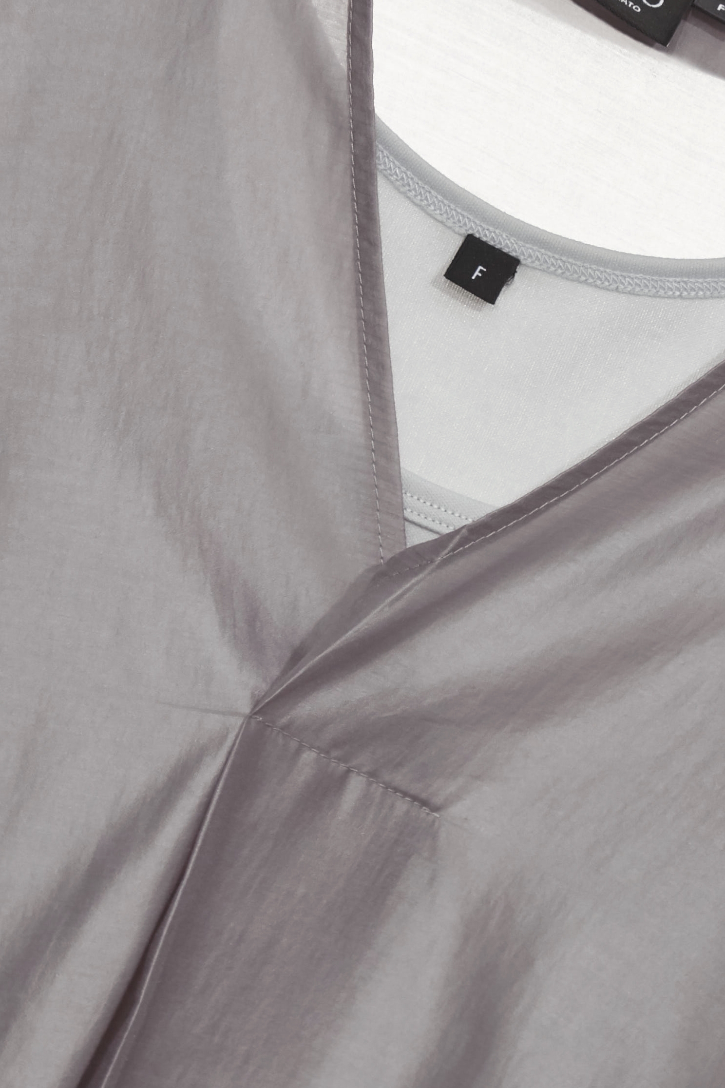 終極灰連袖襯衫單品終極灰連袖襯衫單品,上班OL穿搭,上衣,春夏穿搭,襯衫