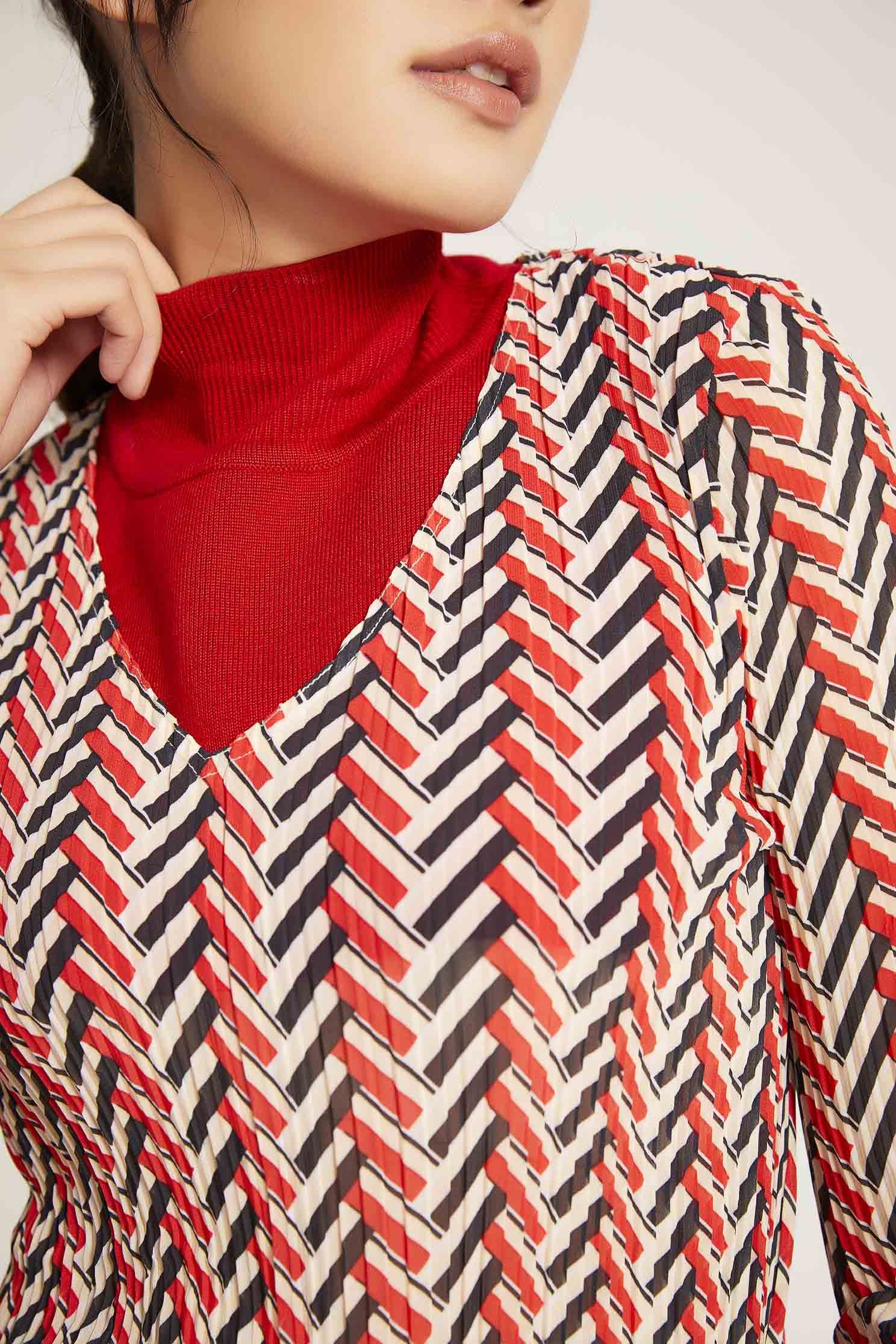V-neck printed top,V-neck top,Top,Fairlsle life,長袖上衣