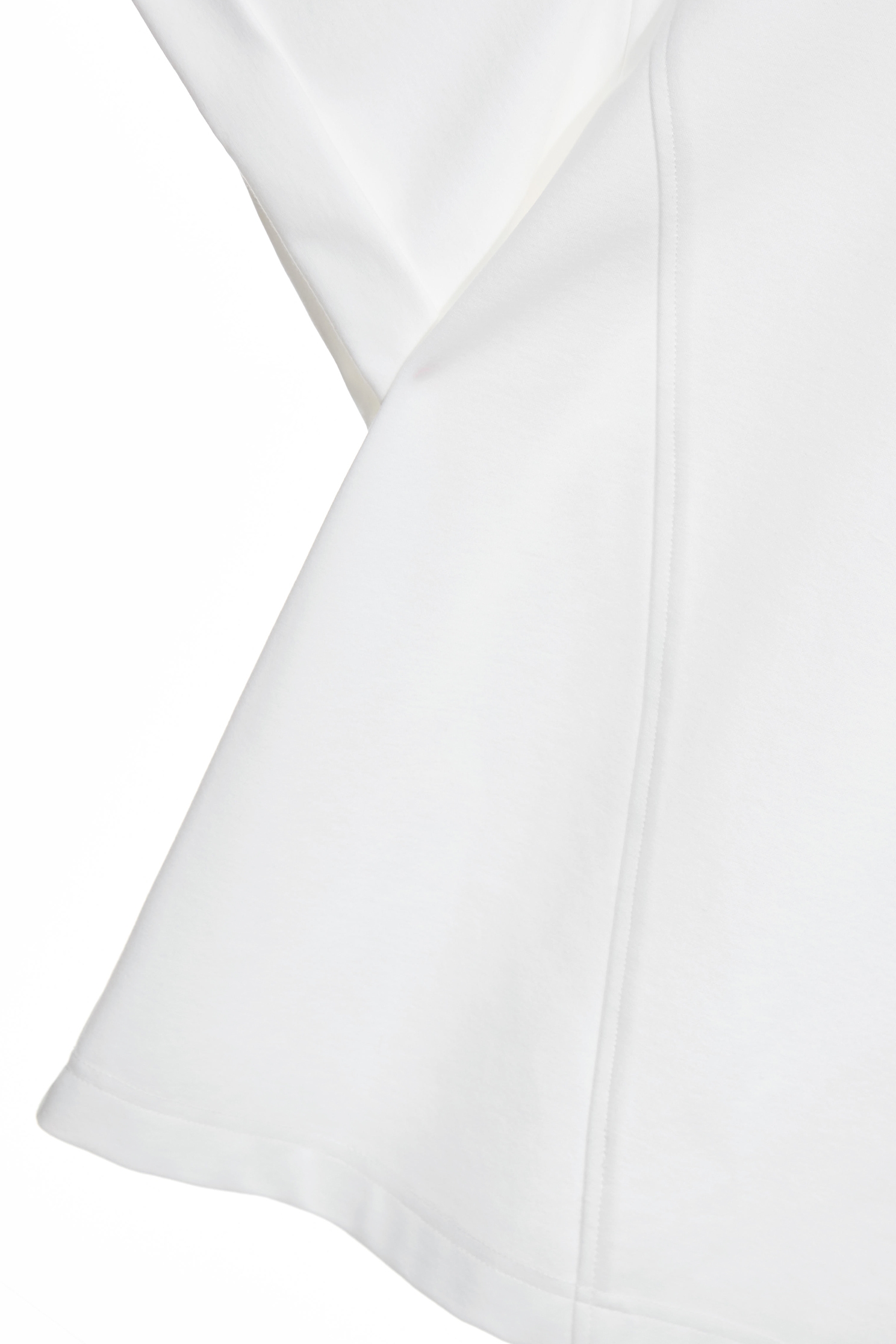 織帶美麗單字上衣織帶美麗單字上衣,上衣,刺繡,春夏穿搭,簡約穿搭