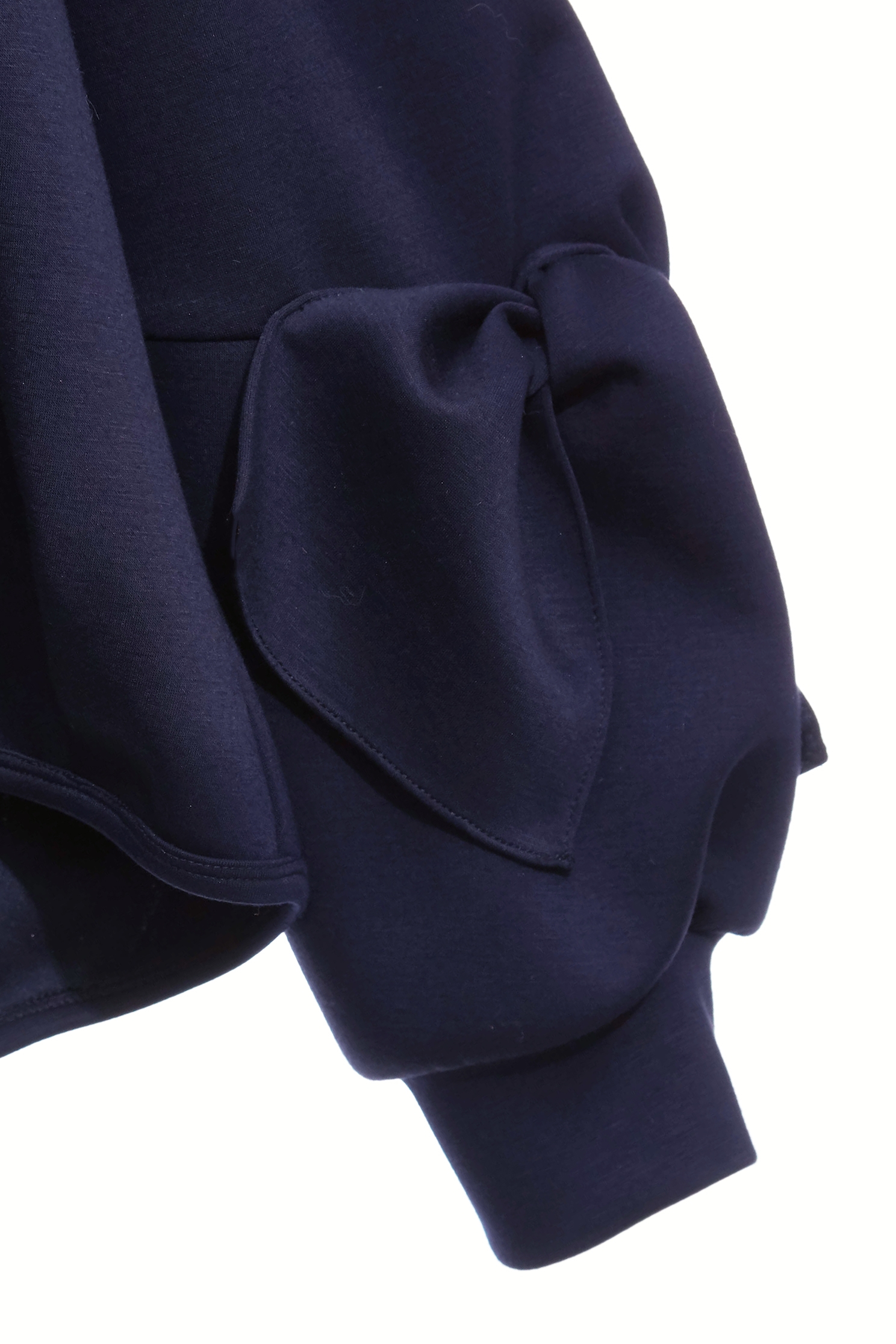 濃厚靛藍蝴蝶結袖上衣濃厚靛藍蝴蝶結袖上衣,上衣,春夏穿搭,蝴蝶結