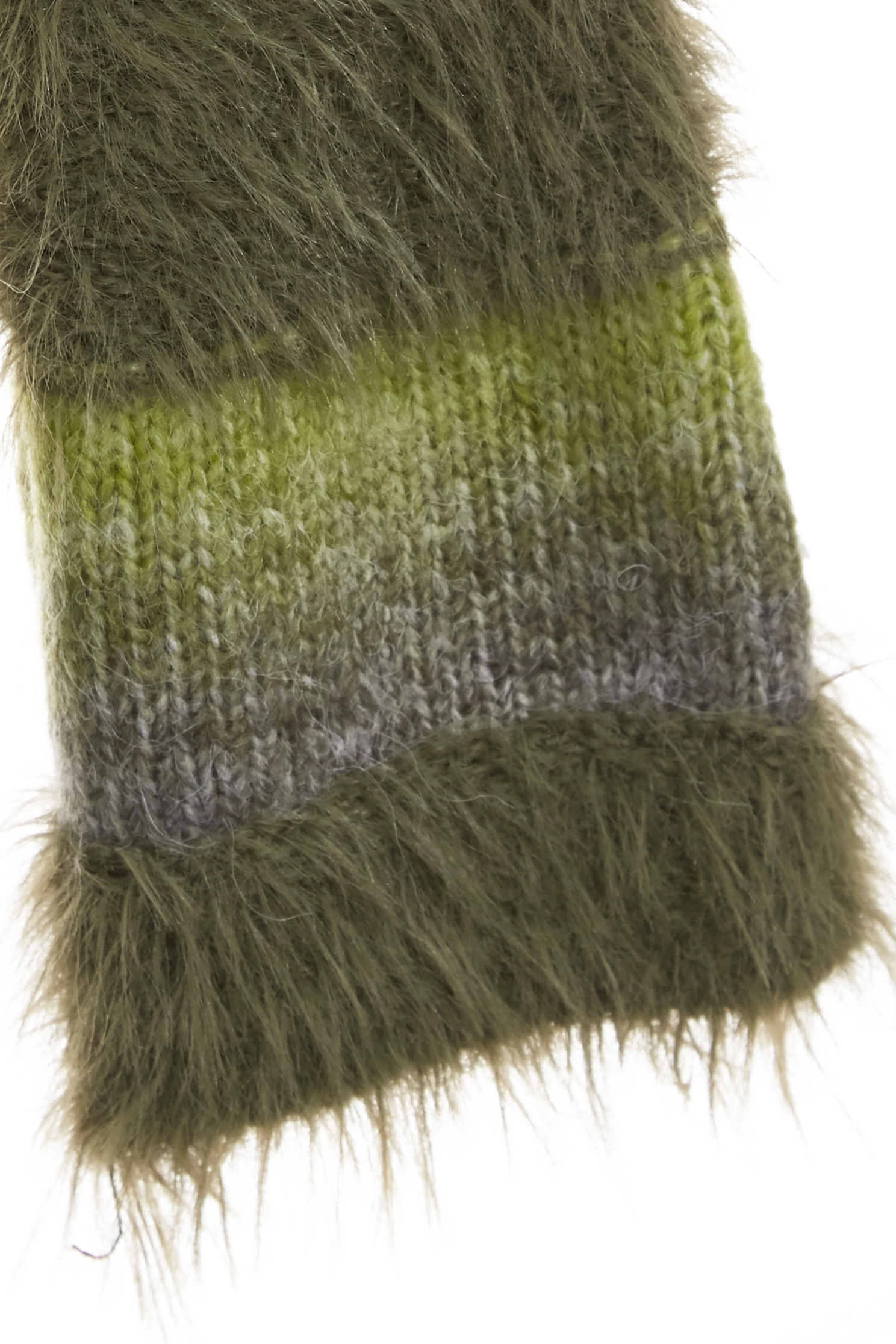 酸橙綠漸層色針織上衣酸橙綠漸層色針織上衣,上衣,春夏穿搭,針織,針織衫