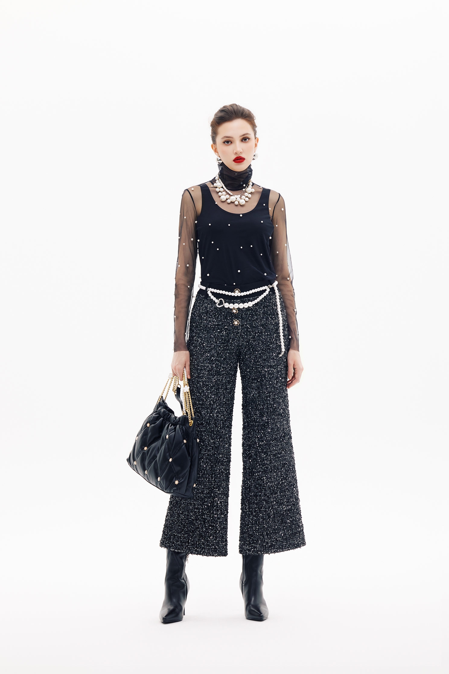 網布珍珠釘飾高領內搭網布珍珠釘飾高領內搭,上班OL穿搭,上衣,內搭上衣,春夏穿搭,派對特輯,珍珠,約會特輯,黑色上衣