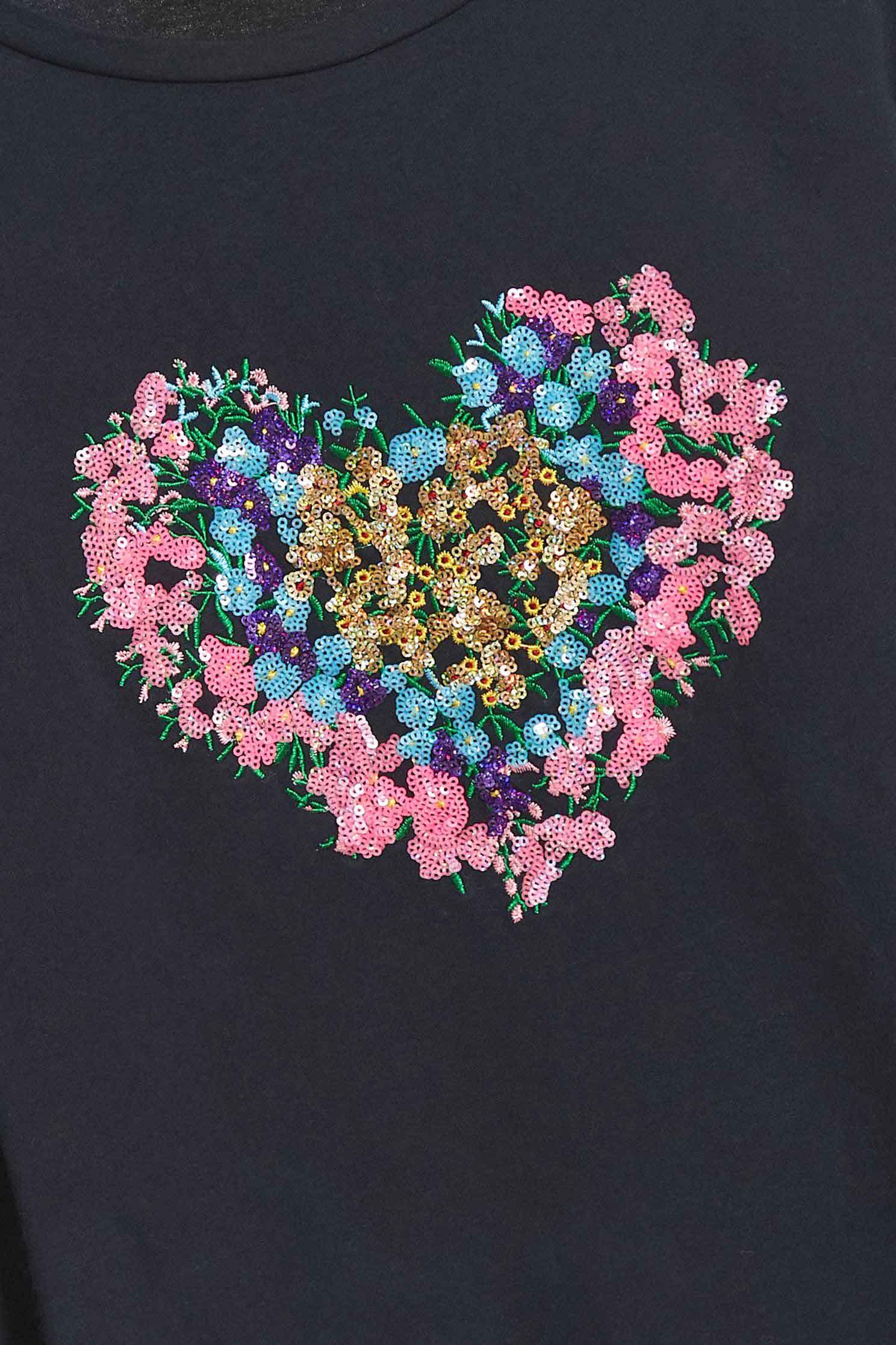 Heart-shaped pattern edgy,T-Shirt,embroidery,刺繡上衣,圓領上衣,Cotton,embroidered,繡花上衣,Fairlsle life,knitting,Knitted top,Knitted Top,長袖上衣
