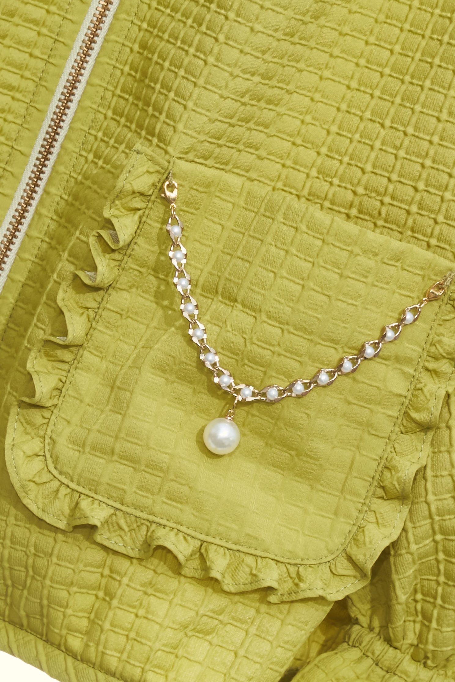 白葡萄綠造型短外套白葡萄綠造型短外套,一般外套,外套,春夏穿搭,時髦成套搭配,荷葉