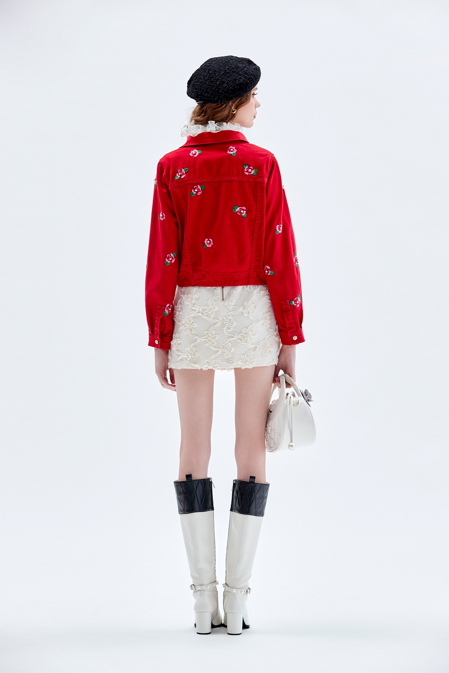 火紅色薔薇刺繡牛仔外套火紅色薔薇刺繡牛仔外套,一般外套,人氣商品,刺繡,外套,牛仔,牛仔外套,珍珠,秋冬穿搭,純棉