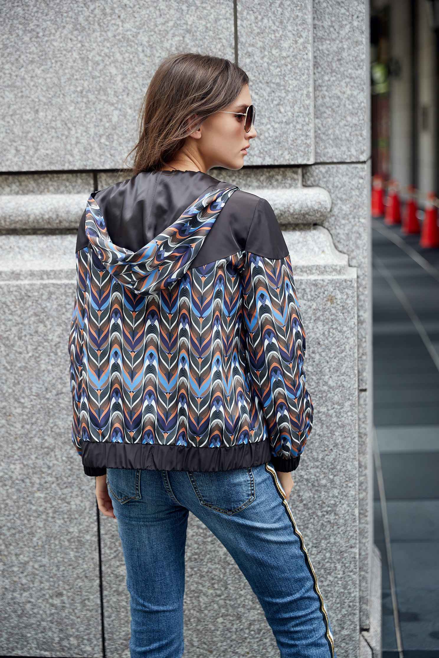 Stitching pattern popular design short-sleeved jacket,outerwear,hoodiejacket,longsleeveouterwear
