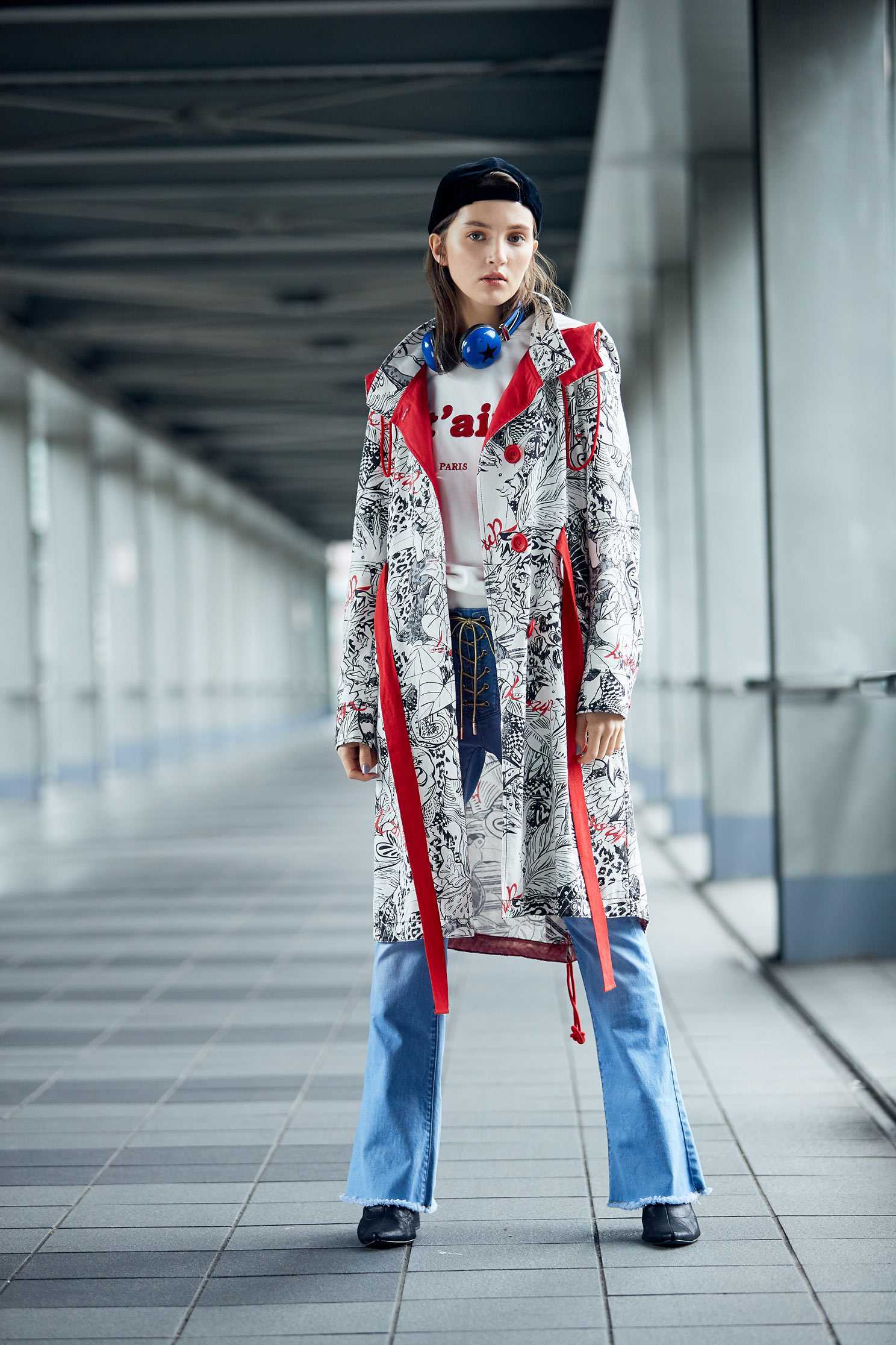 elegant coat with toucan pattern,outerwear,hoodiejacket,longsleeveouterwear,windbreaker