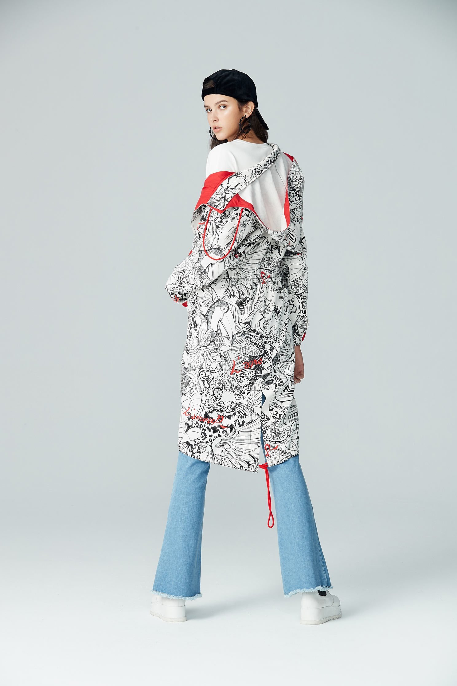 elegant coat with toucan pattern,outerwear,hoodiejacket,longsleeveouterwear,windbreaker