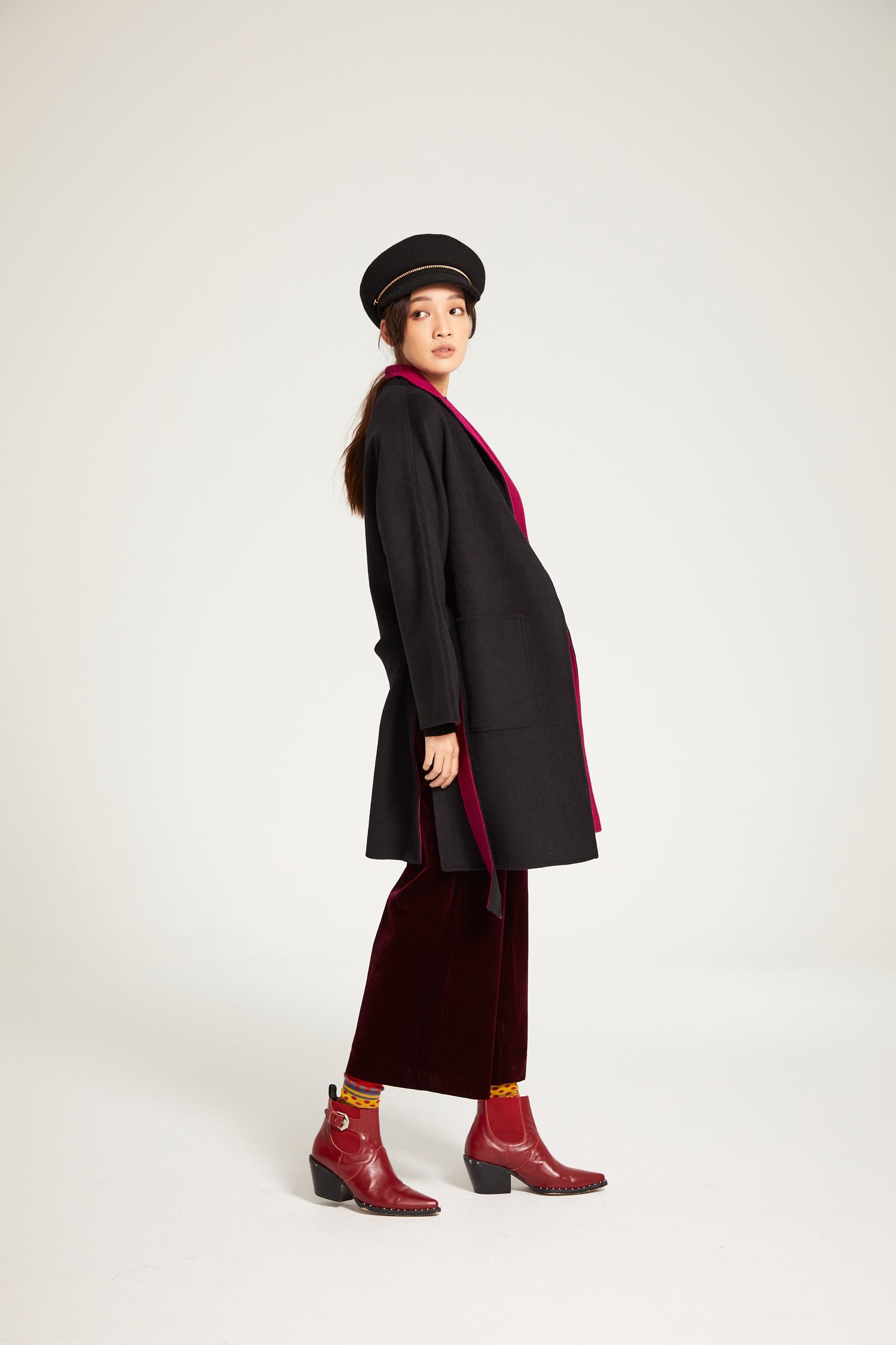 Long sleeve knitted coat,COLD FOR WINTER,外套,Fantasy purple,knitting,Knitted Jacket,long coat,長袖外套,黑色外套