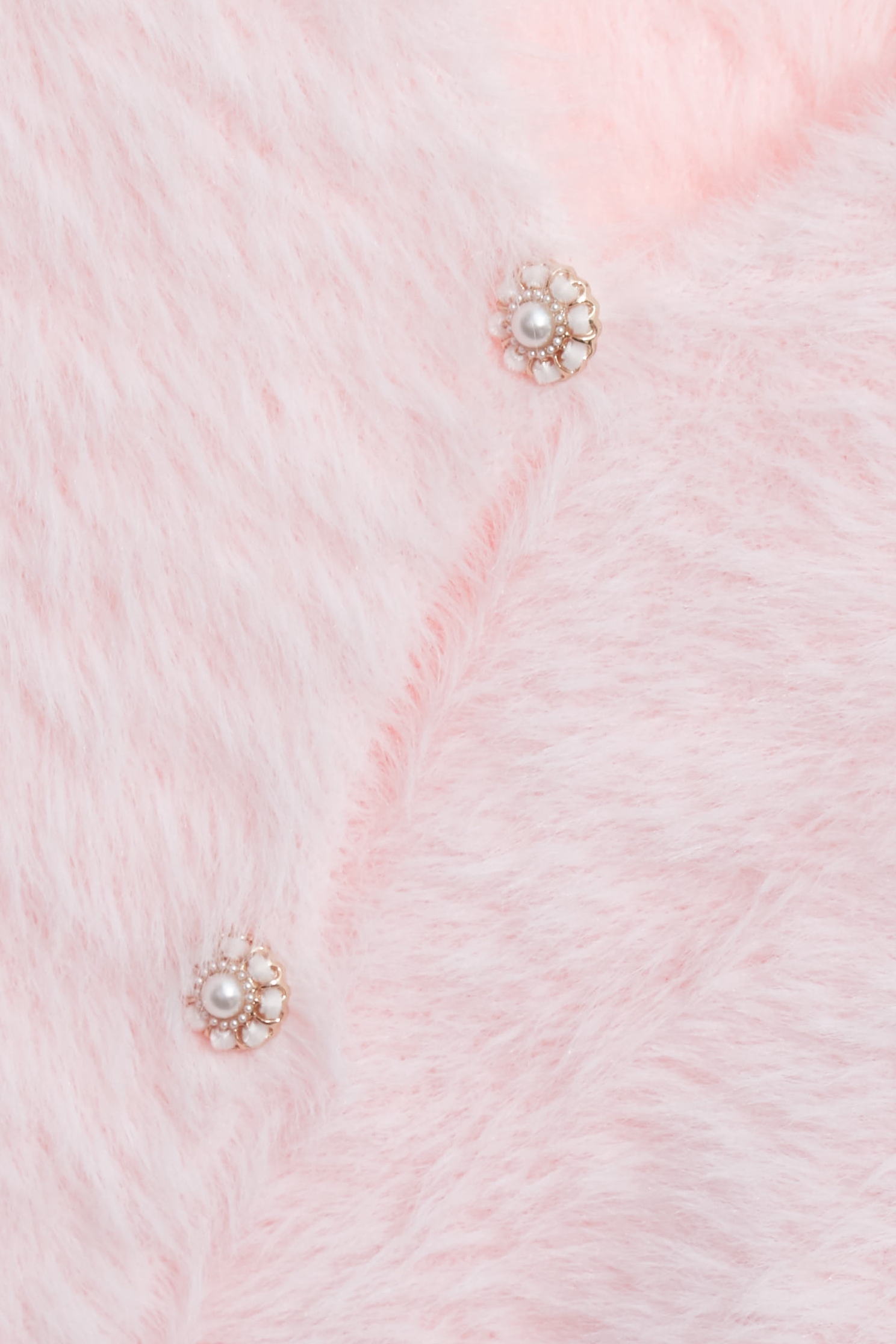 玫瑰石英粉針織外套玫瑰石英粉針織外套,上班OL穿搭,外套,小香風,小香風外套,珍珠,秋冬穿搭,約會特輯,花花世界,針織,針織外套