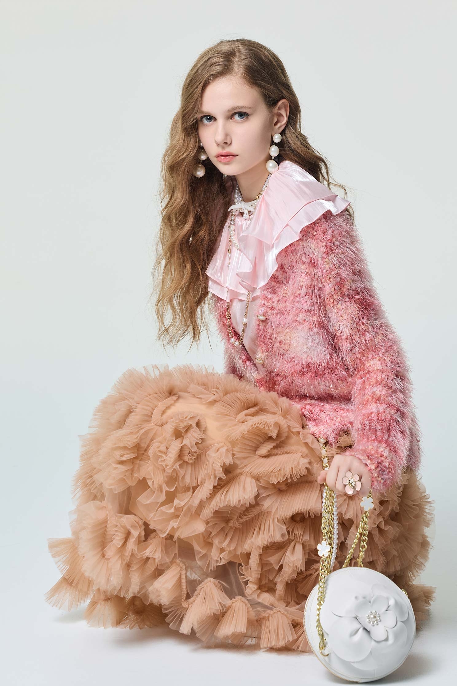 玫瑰可露麗閃光針織外套玫瑰可露麗閃光針織外套,人氣商品,外套,春夏穿搭,珍珠,約會特輯,針織,針織外套