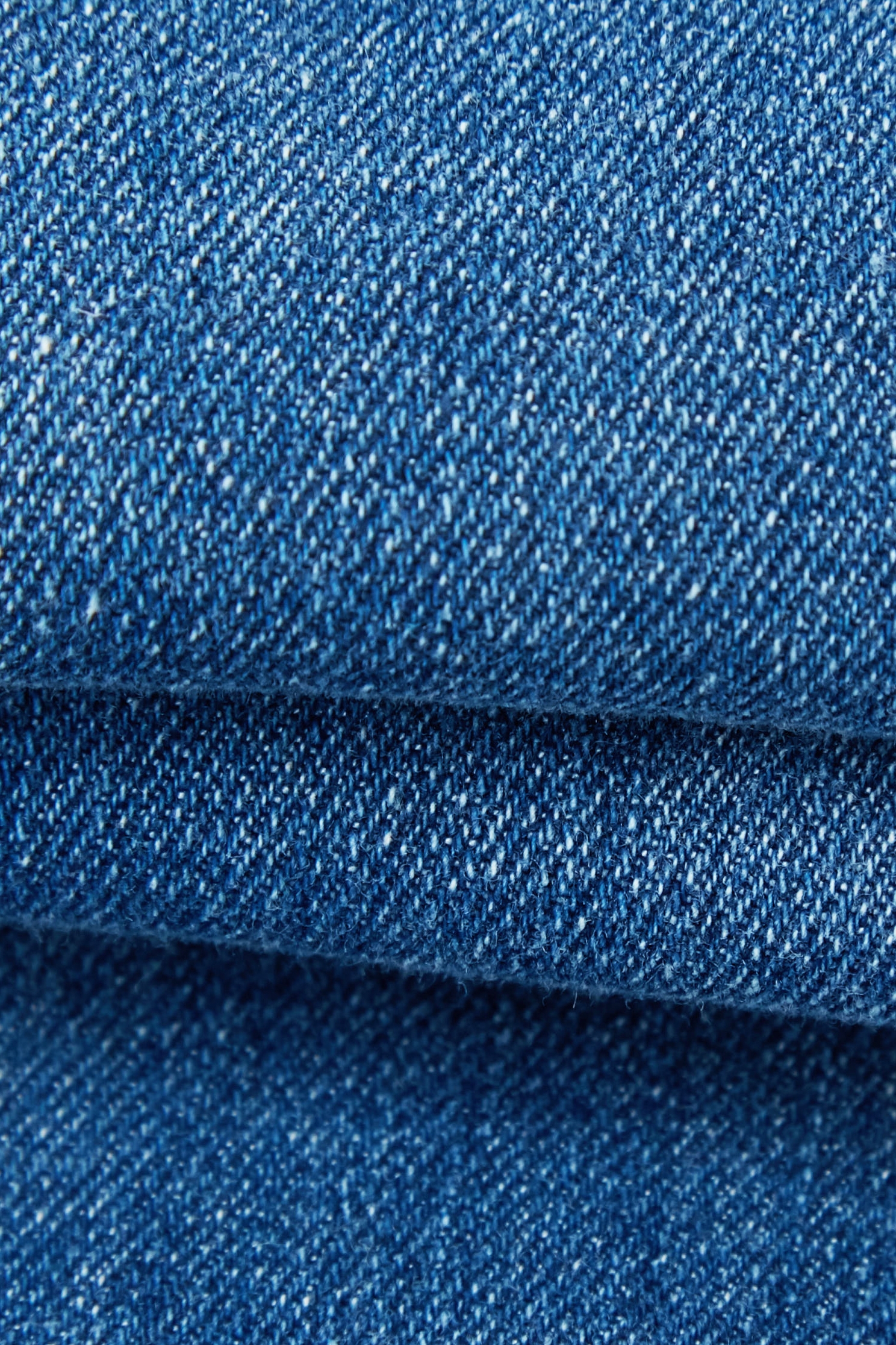 牛仔魚尾裙牛仔魚尾裙,丹寧,春夏穿搭,牛仔,牛仔短裙,珍珠,短裙,約會特輯