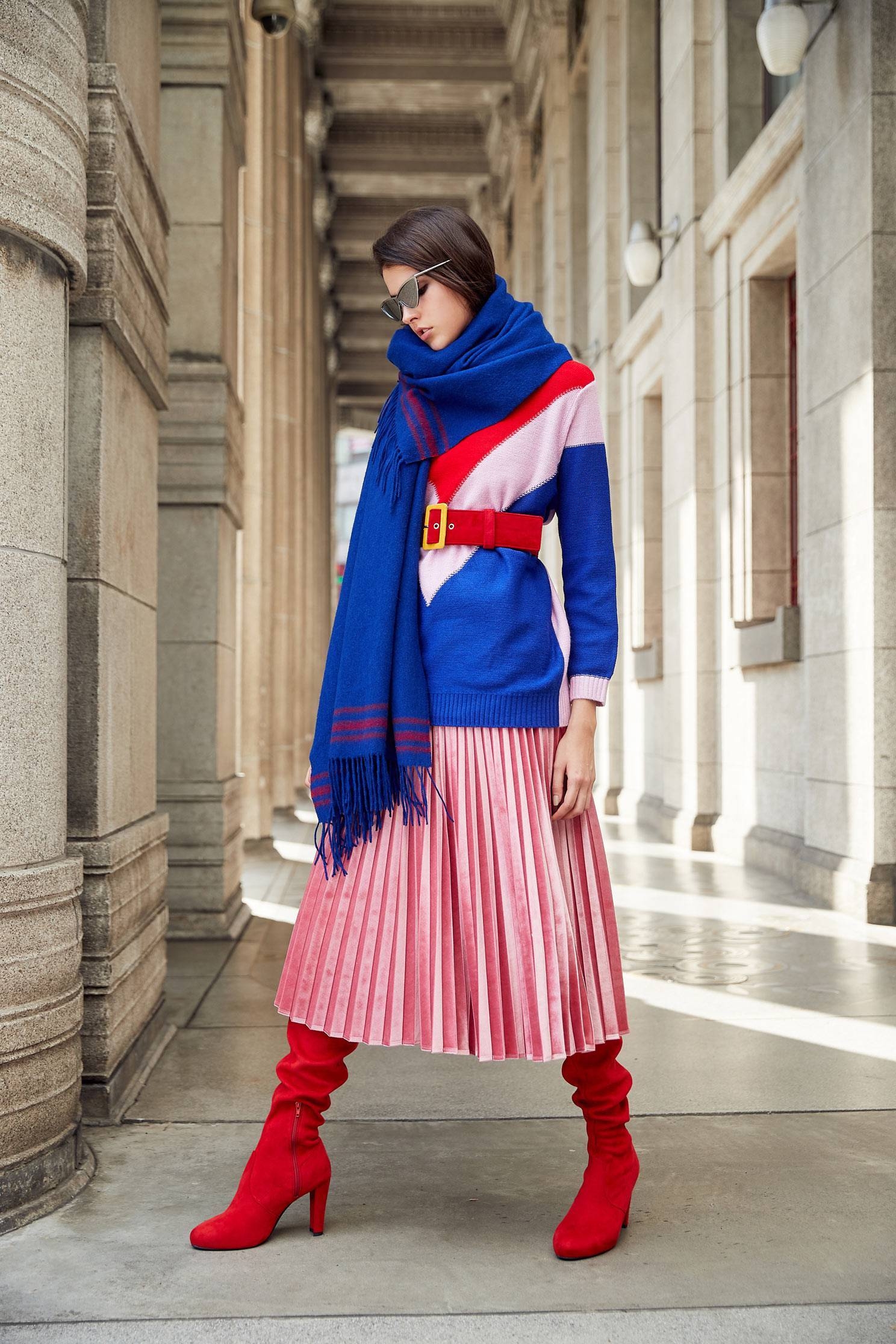 Pleated skirt with pink color,pleats,pleatedskirt,maxipleatedskirt,longskirt