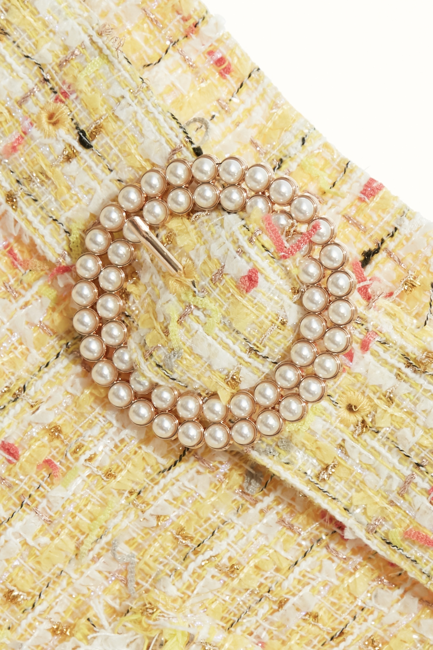 花粉黃小香風花呢短裙花粉黃小香風花呢短裙,小香風,時髦成套搭配,毛呢花呢,珍珠,短裙,秋冬穿搭