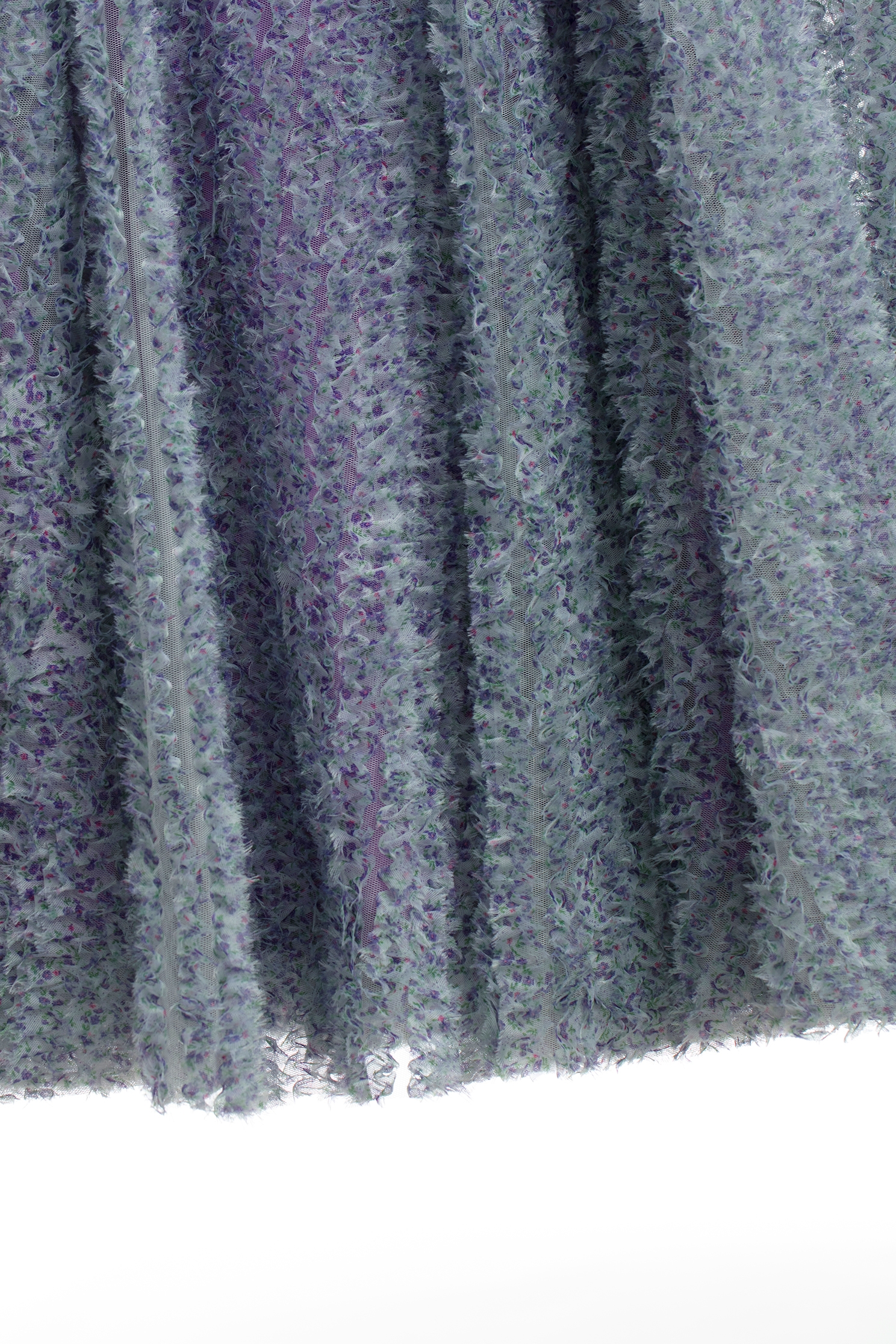 剪花木耳條紋長裙剪花木耳條紋長裙,人氣商品,條紋,秋冬穿搭,紗裙,網紗,長裙