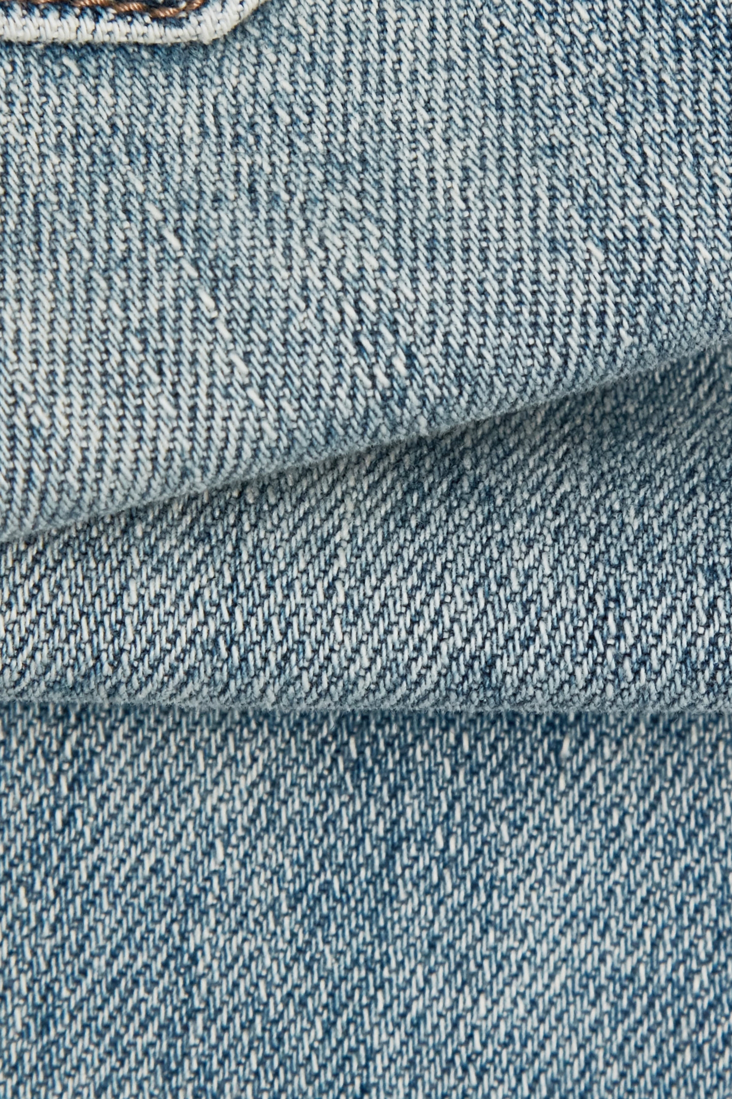 綴珠花邊牛仔中長裙綴珠花邊牛仔中長裙,上班OL穿搭,丹寧,牛仔,牛仔裙,秋冬穿搭,約會特輯,花花世界,蕾絲,蕾絲裙,輕奢度假,輕奢渡假,長裙