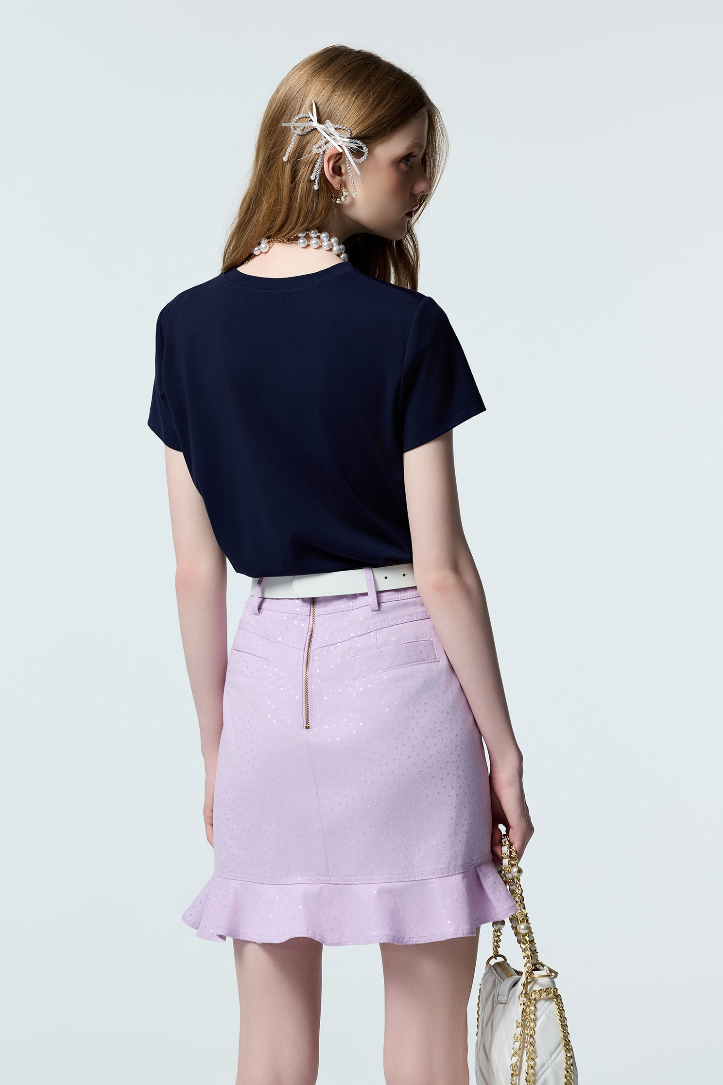 光澤感星星造型短裙光澤感星星造型短裙,丹寧,時髦成套搭配,牛仔,牛仔裙,短裙,秋冬穿搭,約會特輯,荷葉