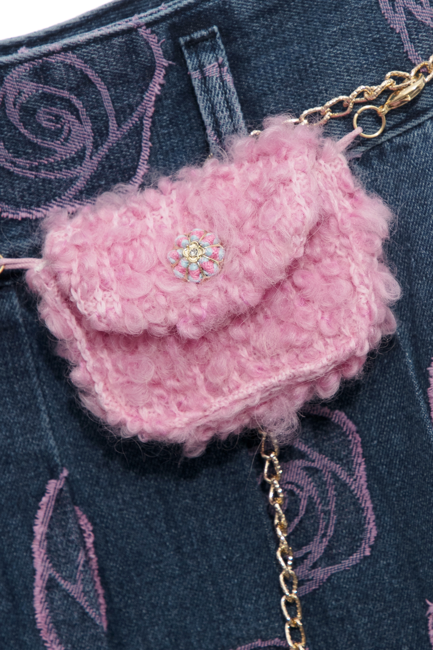 玫瑰花造型牛仔短裙玫瑰花造型牛仔短裙,牛仔,牛仔短裙,牛仔裙,百摺裙,百褶短裙,短裙,秋冬穿搭,花花世界