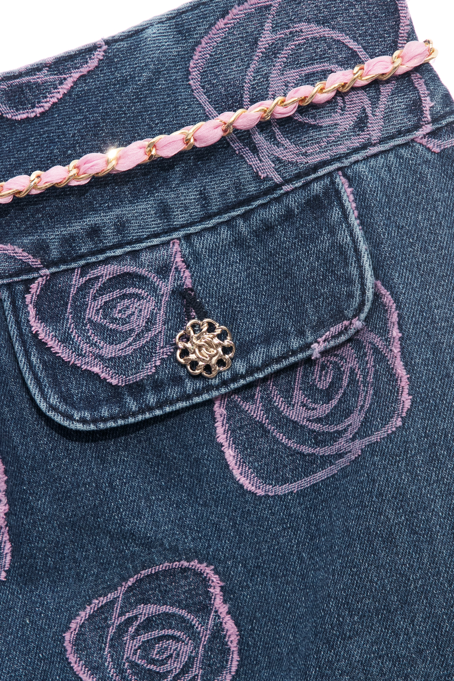 玫瑰花造型牛仔短裙玫瑰花造型牛仔短裙,牛仔,牛仔短裙,牛仔裙,百摺裙,百褶短裙,短裙,秋冬穿搭,花花世界