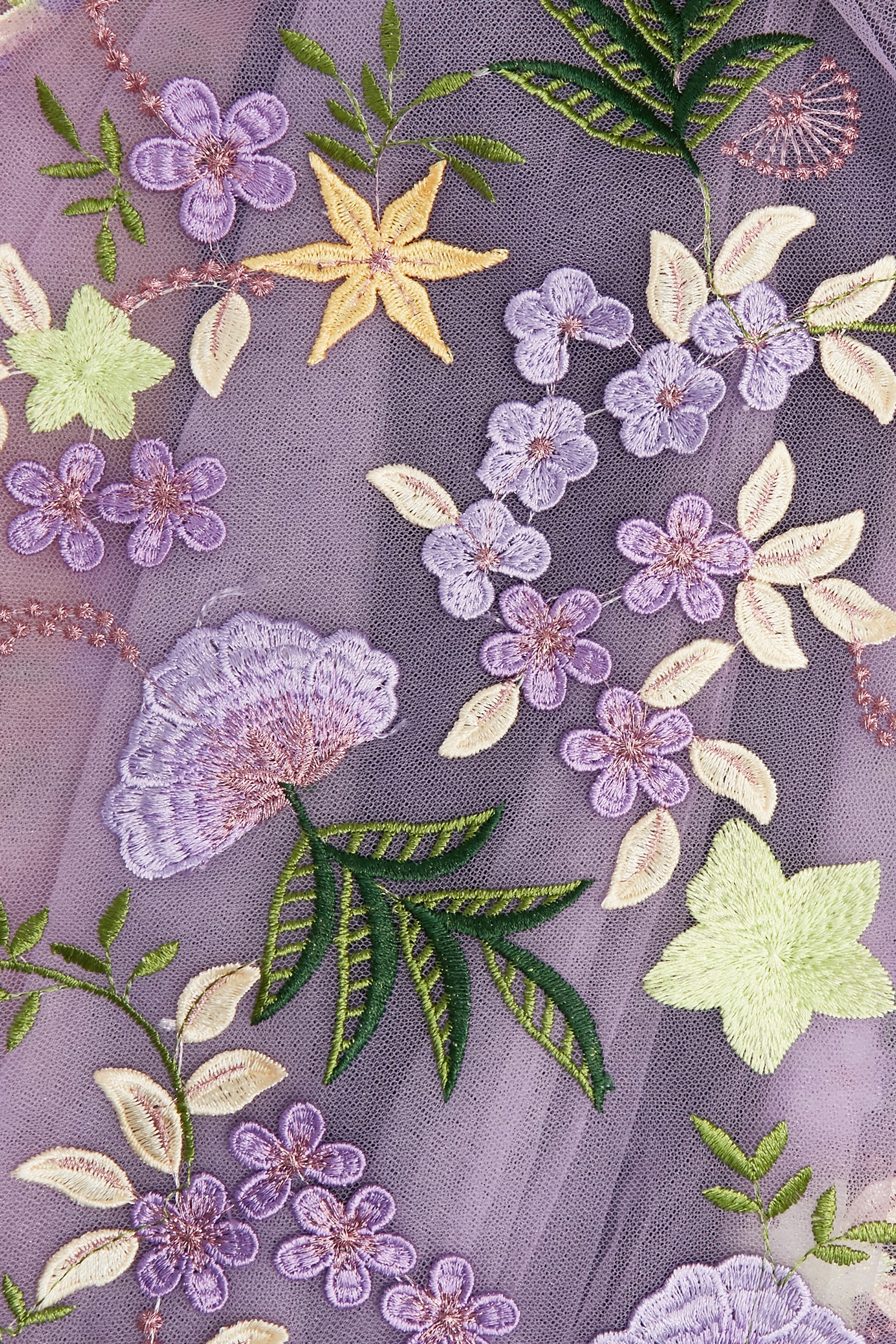 丁香紫色刺繡長裙丁香紫色刺繡長裙,刺繡,派對特輯,秋冬穿搭,約會特輯,網裙,花花世界,長裙